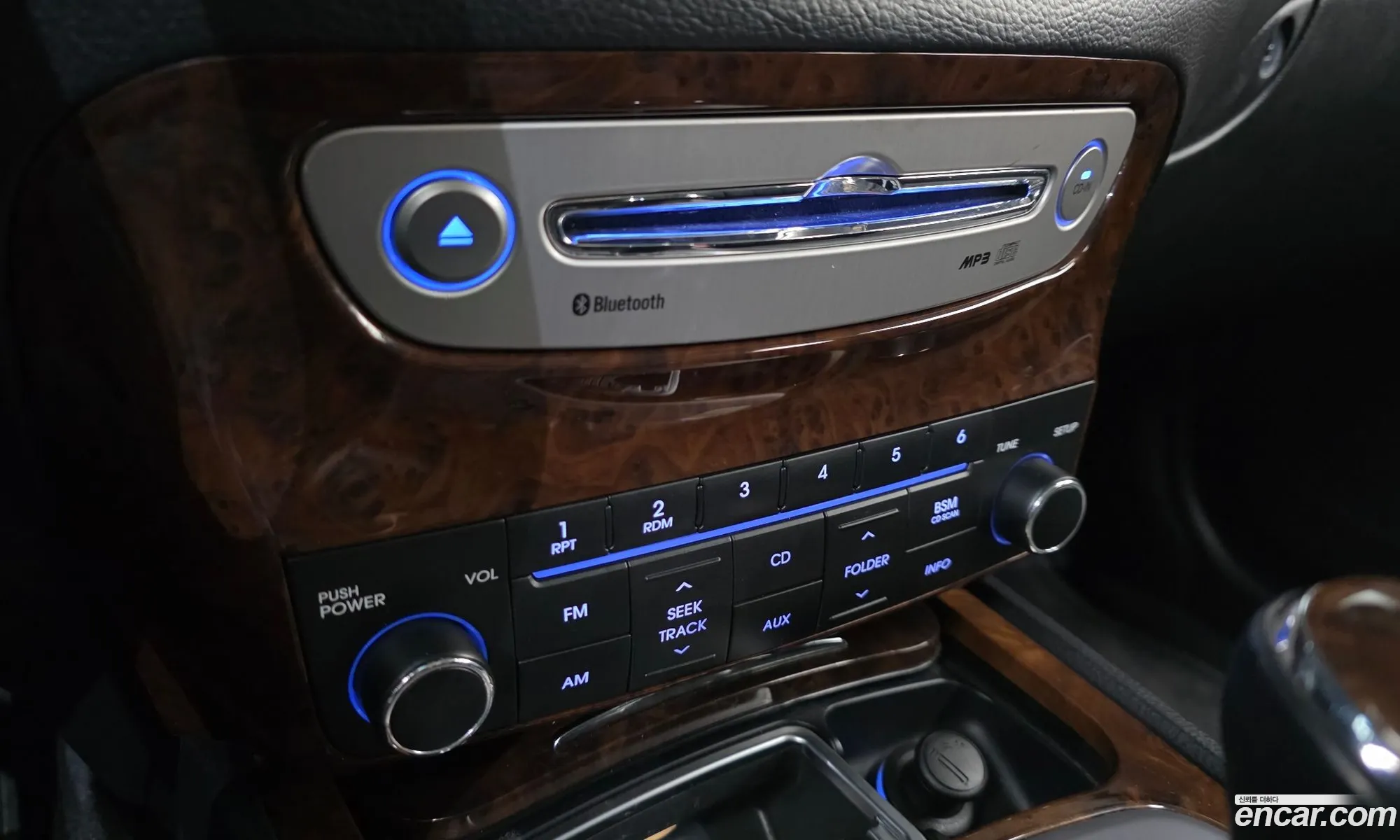 Hyundai Genesis 2011 — 20