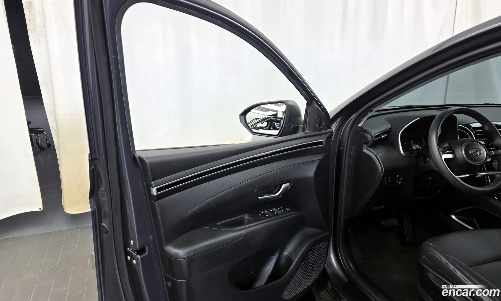 Hyundai Tucson Hybrid 2022 — 28