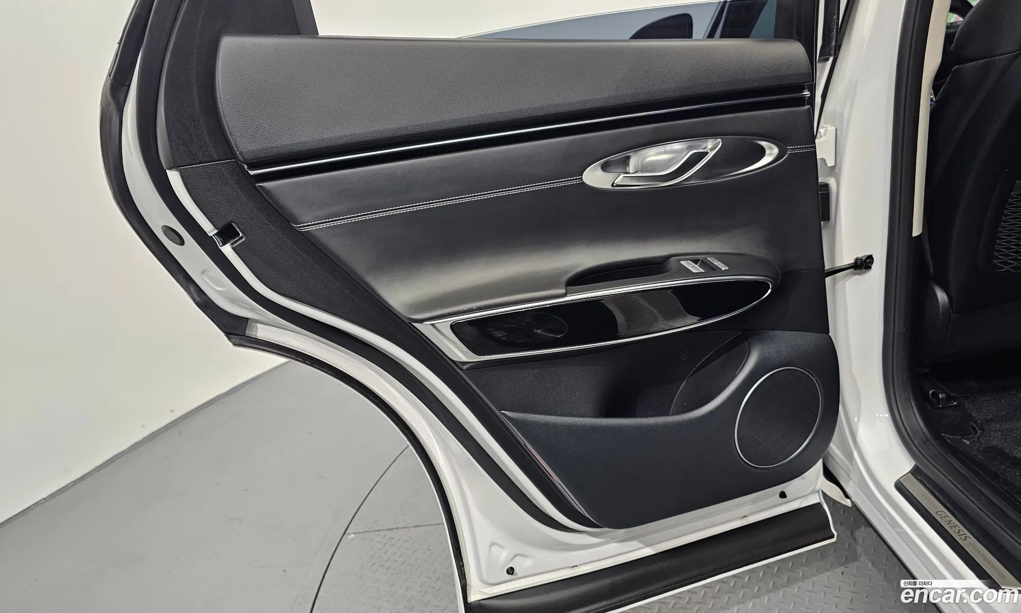 Genesis GV70 2024 — 22