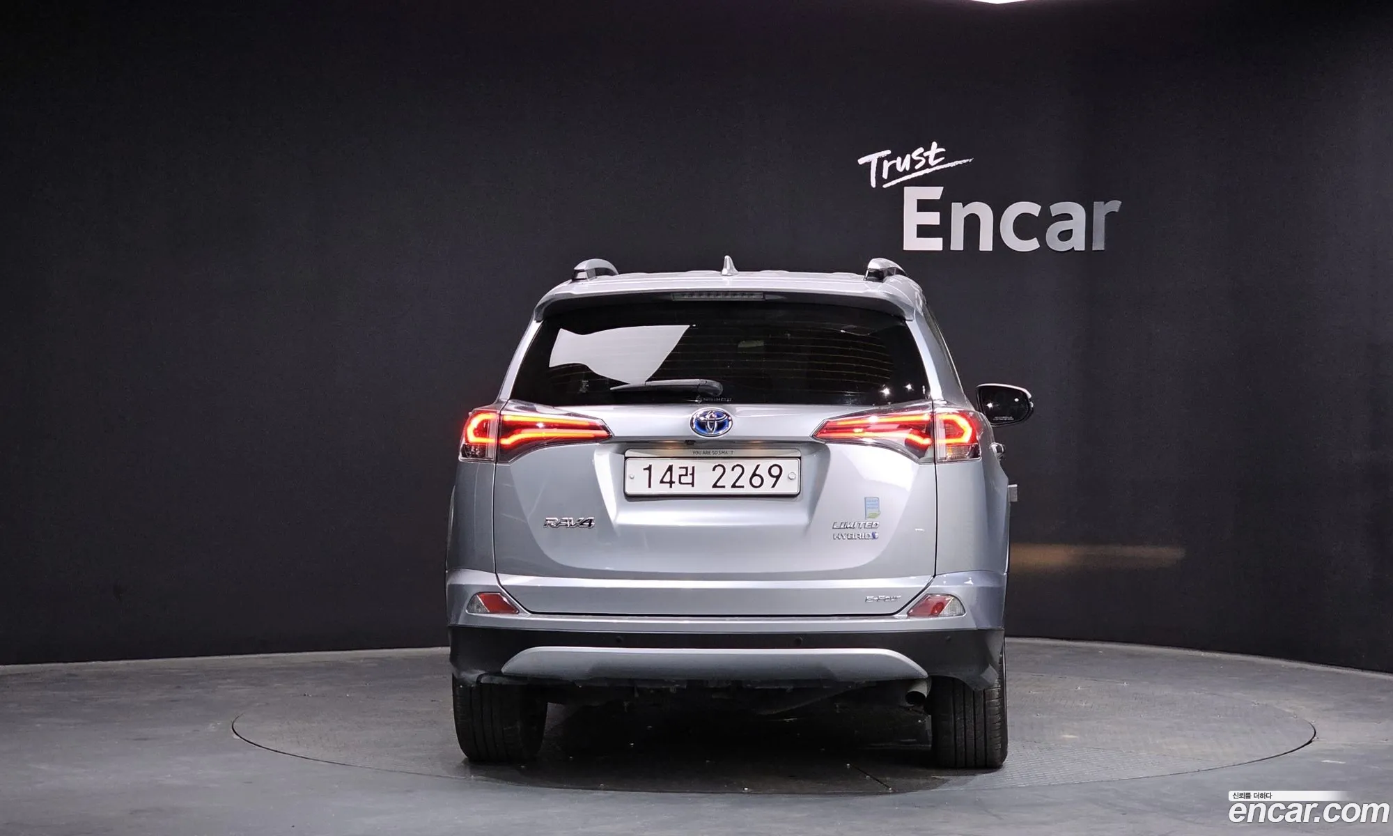Toyota RAV4 2018 — 4