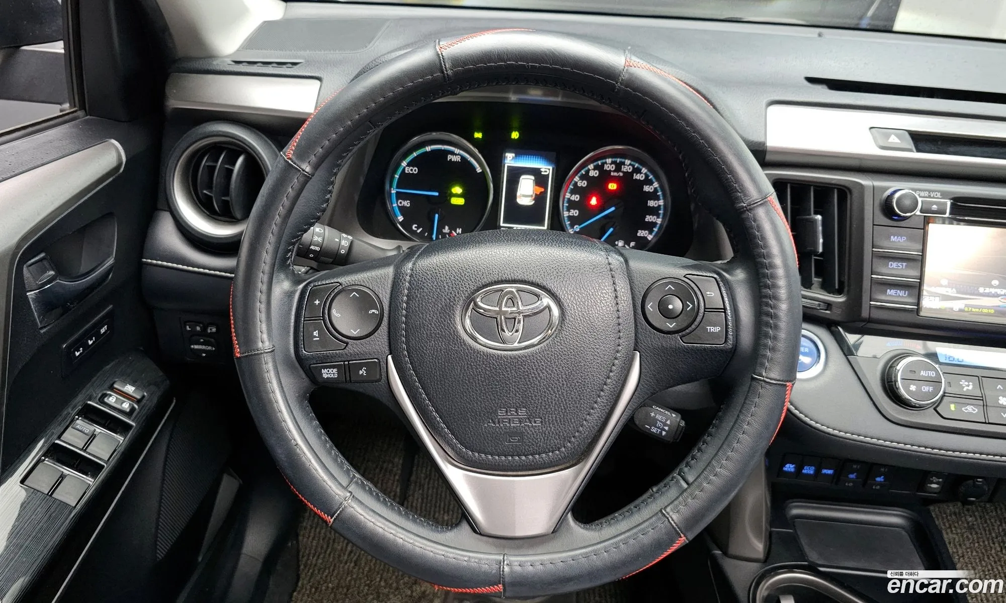 Toyota RAV4 2018 — 13