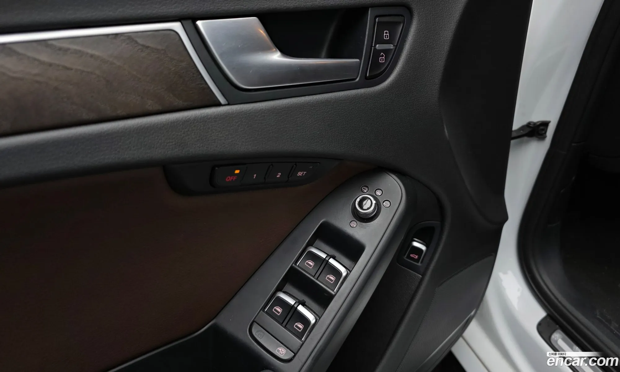 Audi A4 2015 WAUZZZ8K0GN015471 — 16