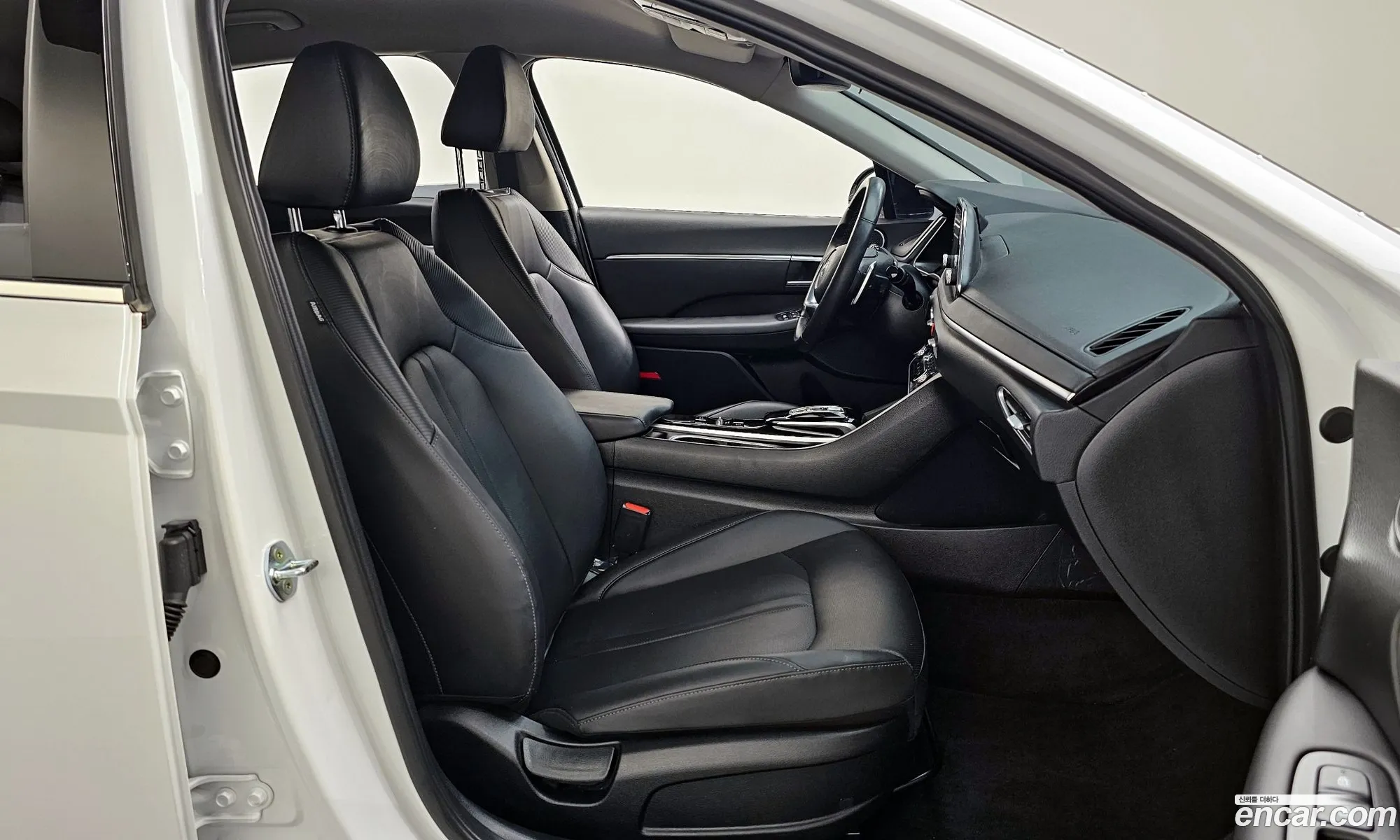 Hyundai Sonata 2022 — 27