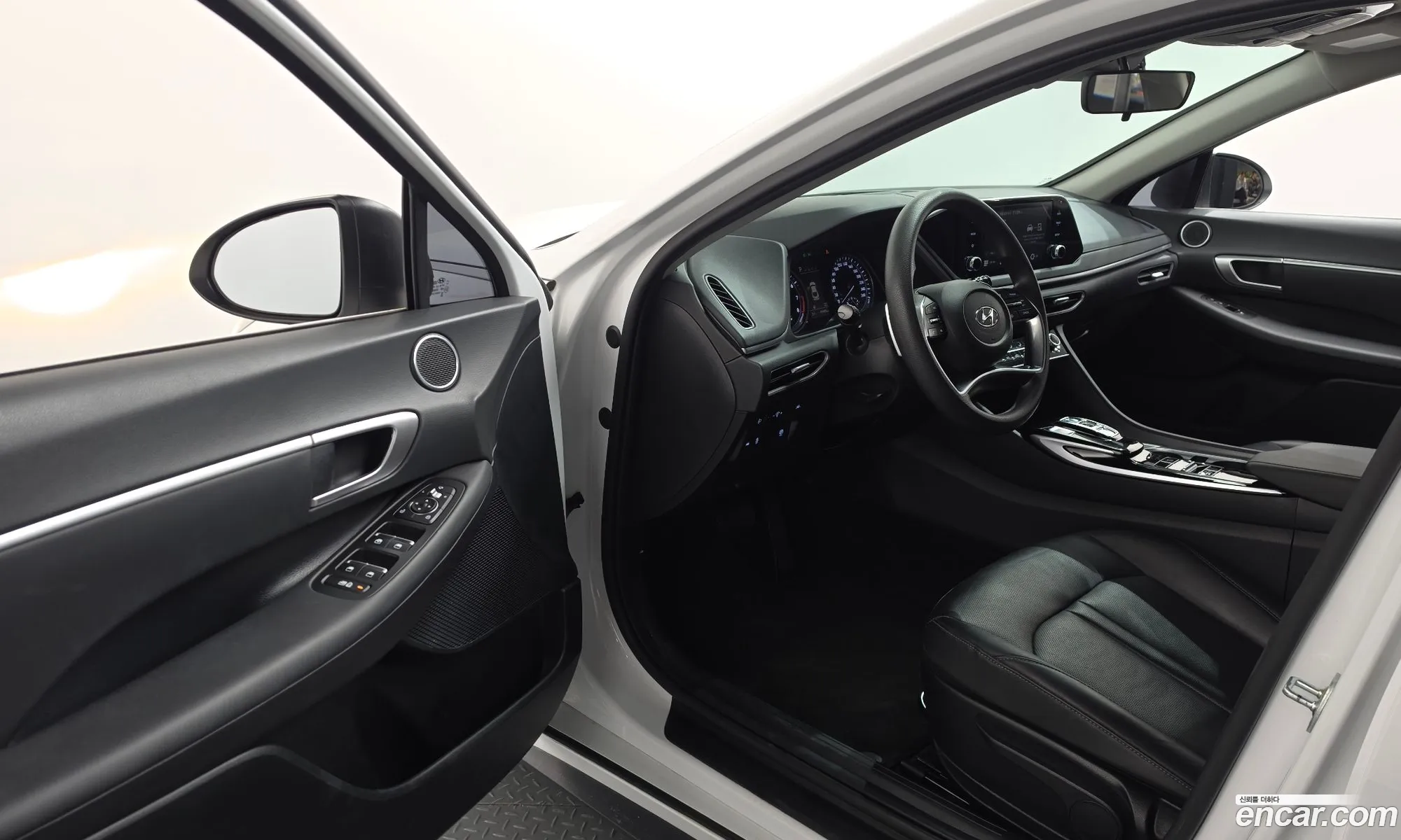 Hyundai Sonata 2021 — 33