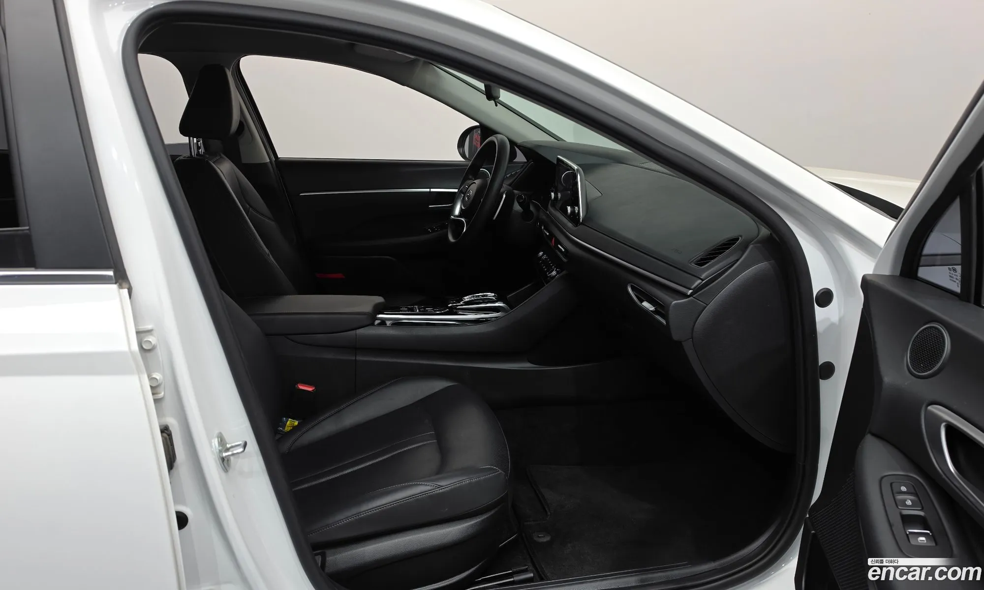 Hyundai Sonata 2021 — 17