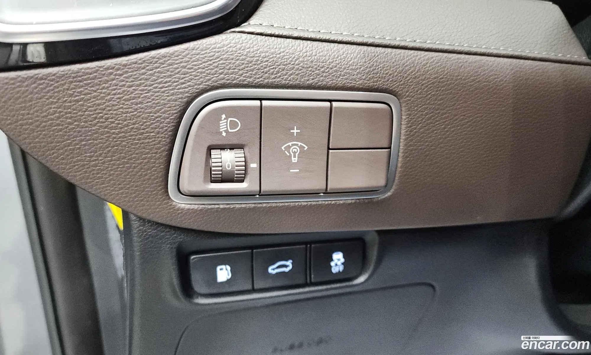 Hyundai Grandeur IG Hybrid 2017 — 3