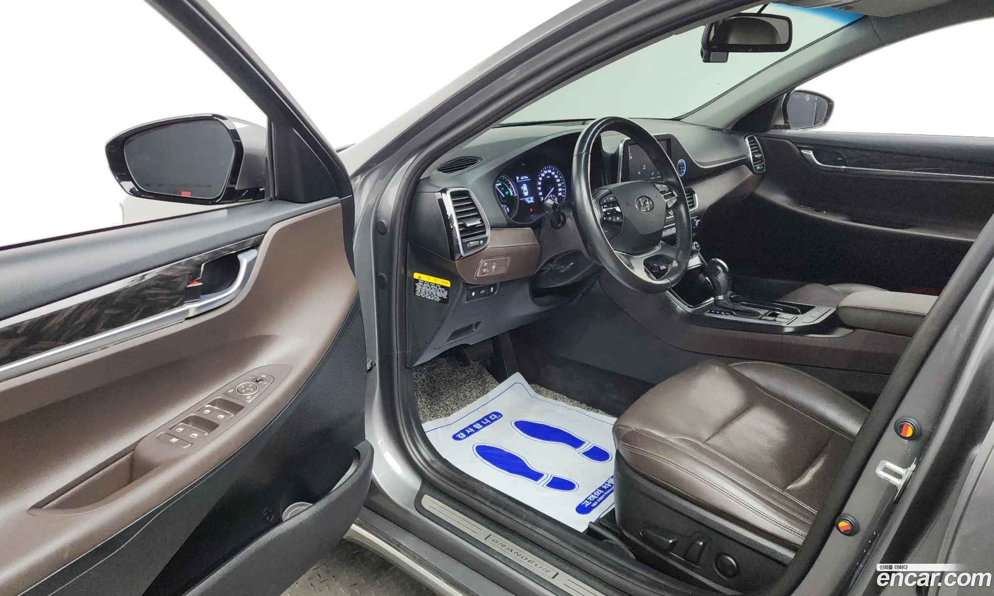 Hyundai Grandeur IG Hybrid 2017 — 10