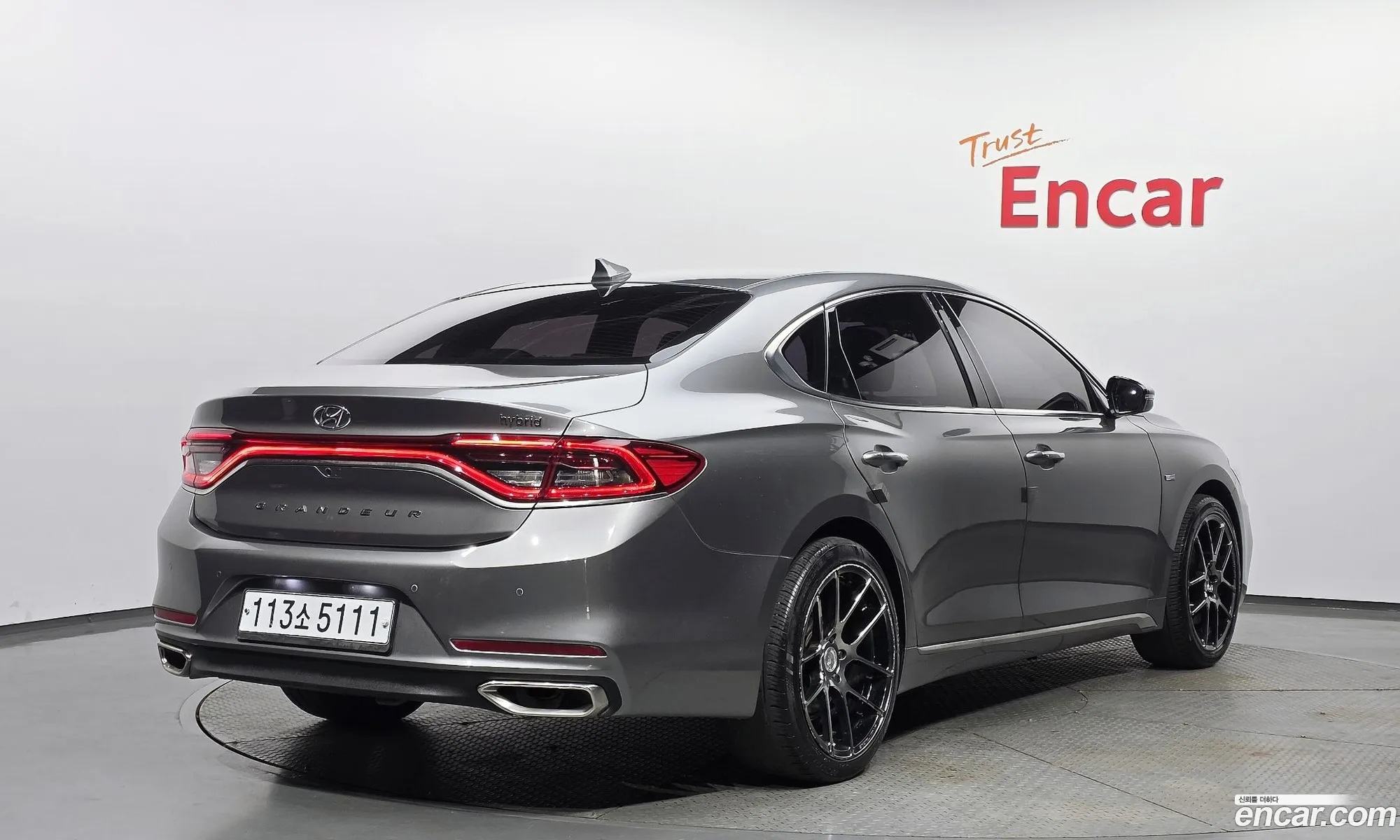 Hyundai Grandeur IG Hybrid 2017 — 19