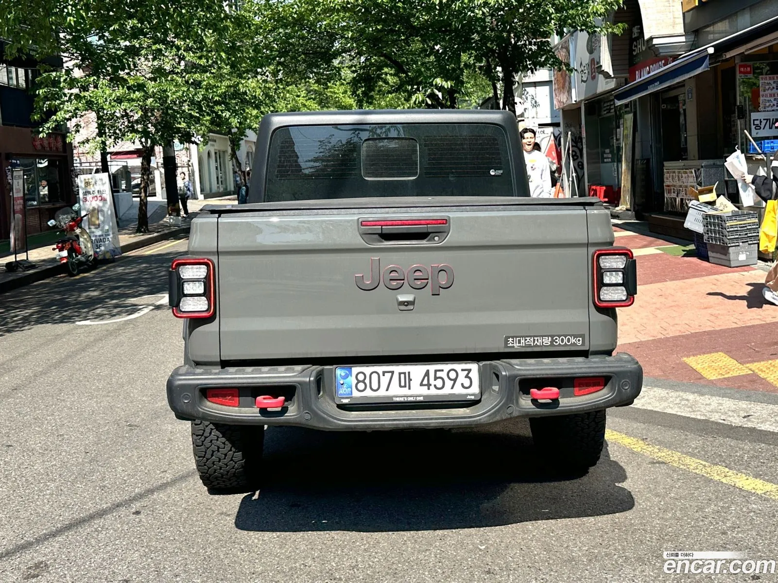 Jeep Gladiator 2023 — 11
