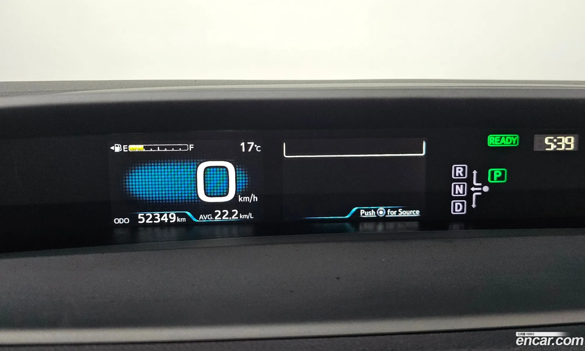 Toyota Prius 2017 — 27