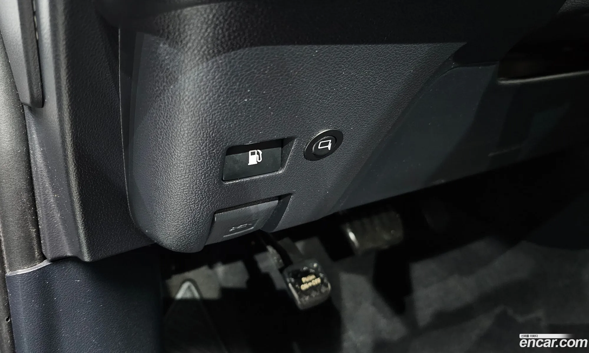 Toyota Prius 2017 — 12