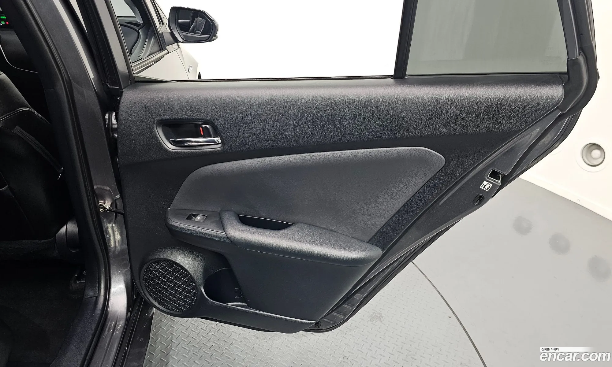 Toyota Prius 2017 — 7