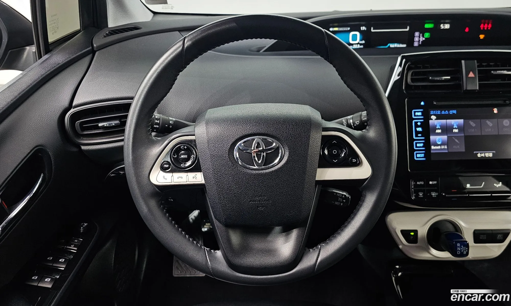 Toyota Prius 2017 — 28