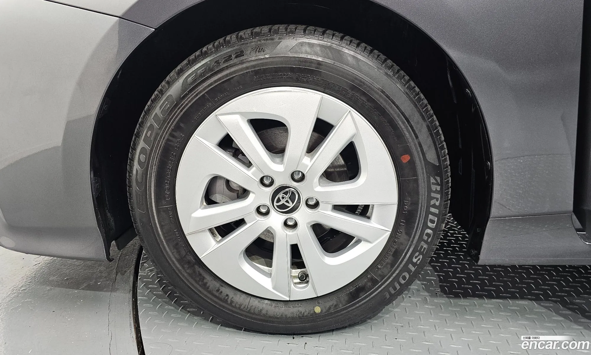 Toyota Prius 2017 — 9