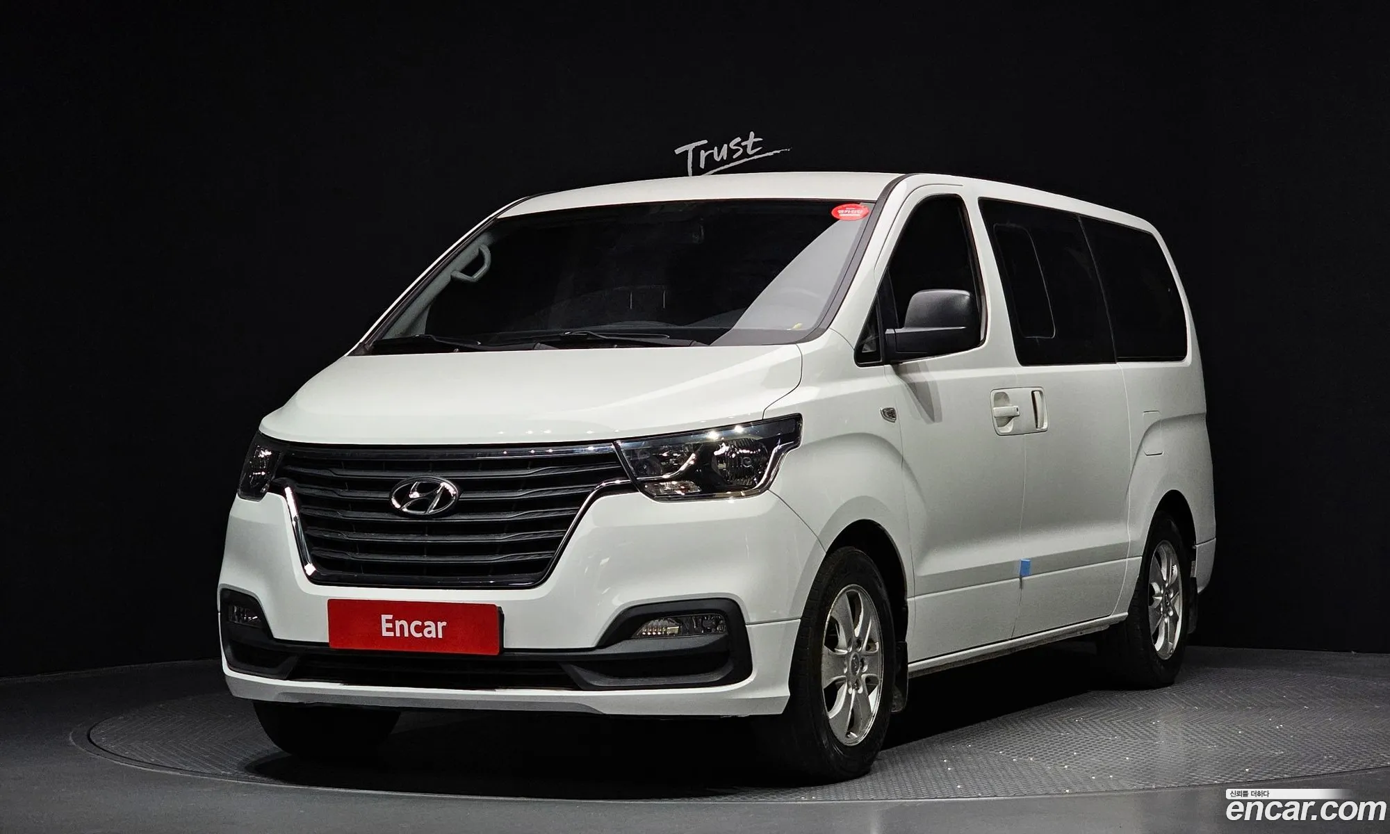 Hyundai Grand Starex 2020 — 10