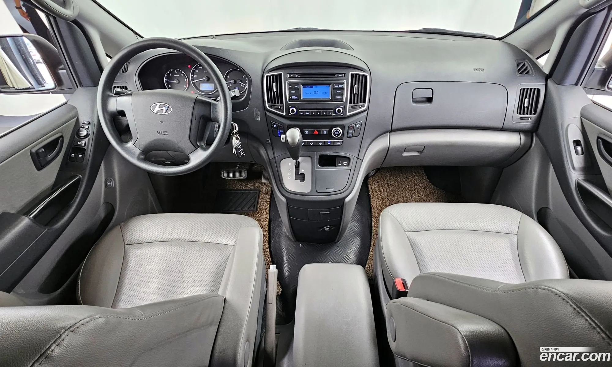 Hyundai Grand Starex 2020 — 19