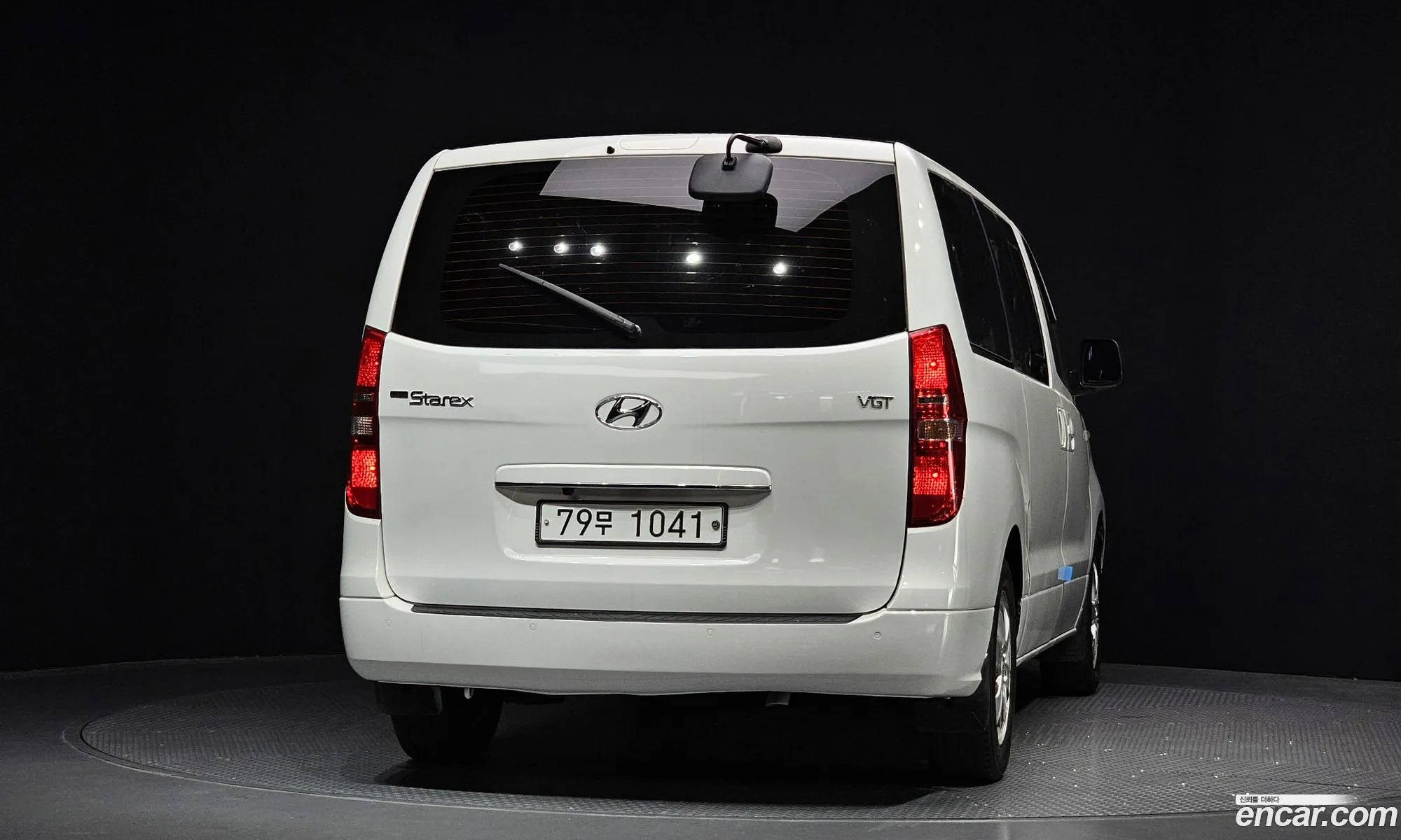 Hyundai Grand Starex 2020 — 18