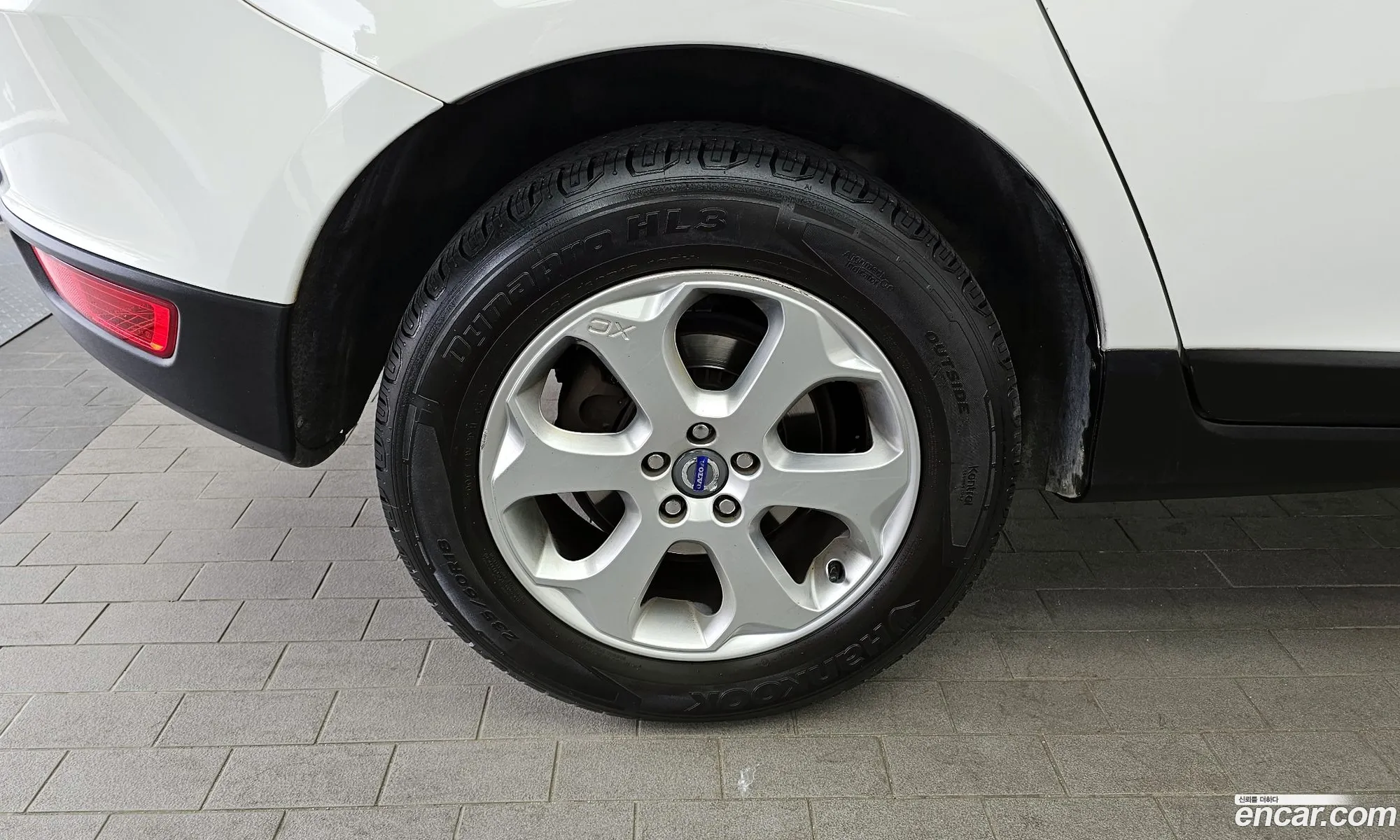 Volvo XC60 2013 YV1DZ88K0D2401446 — 16