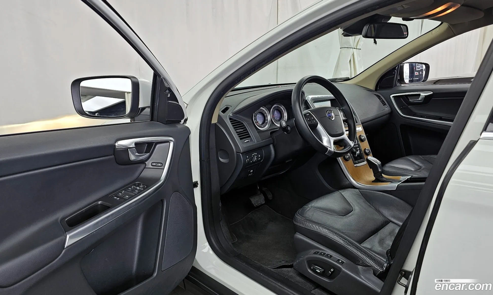 Volvo XC60 2013 YV1DZ88K0D2401446 — 20
