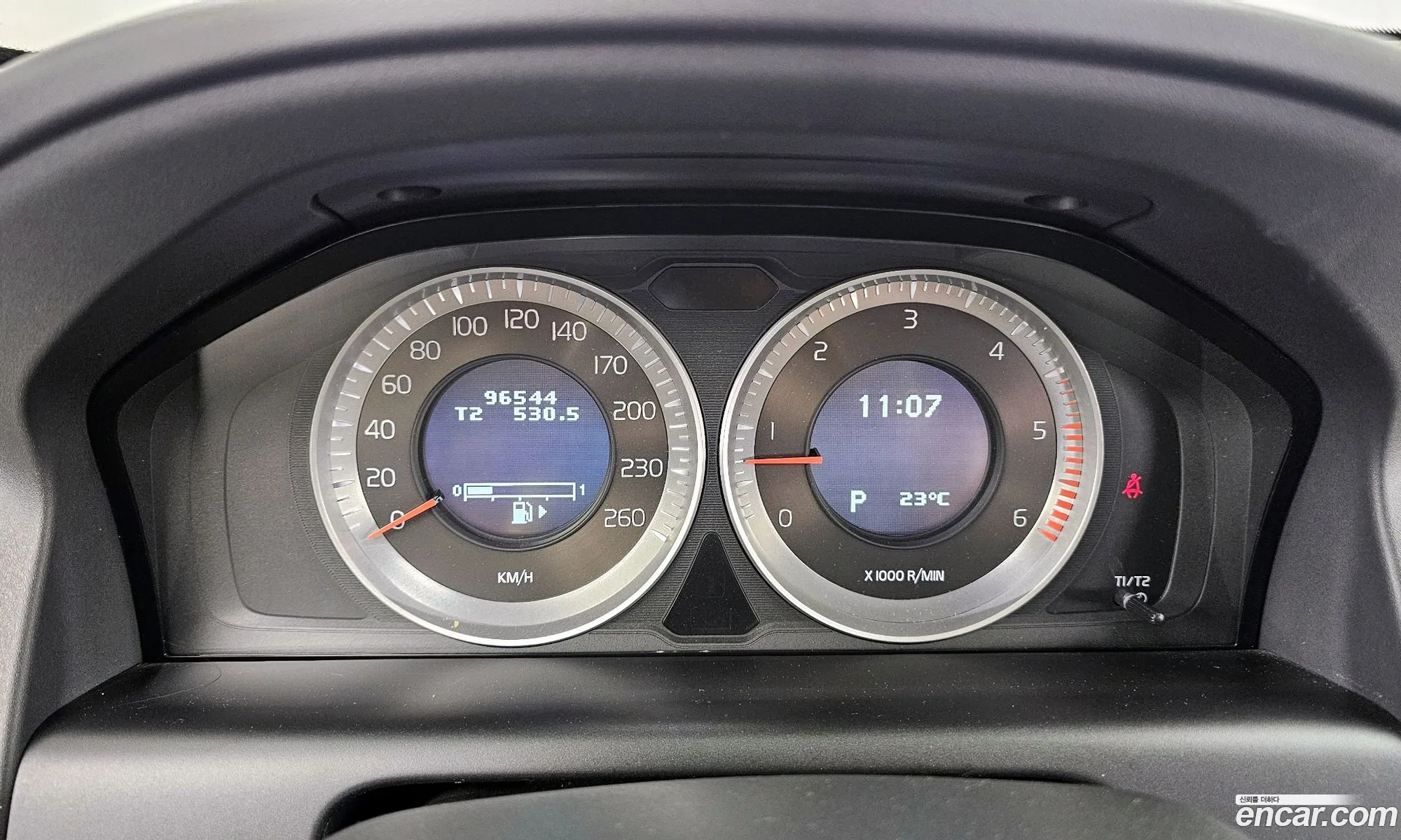 Volvo XC60 2013 YV1DZ88K0D2401446 — 3