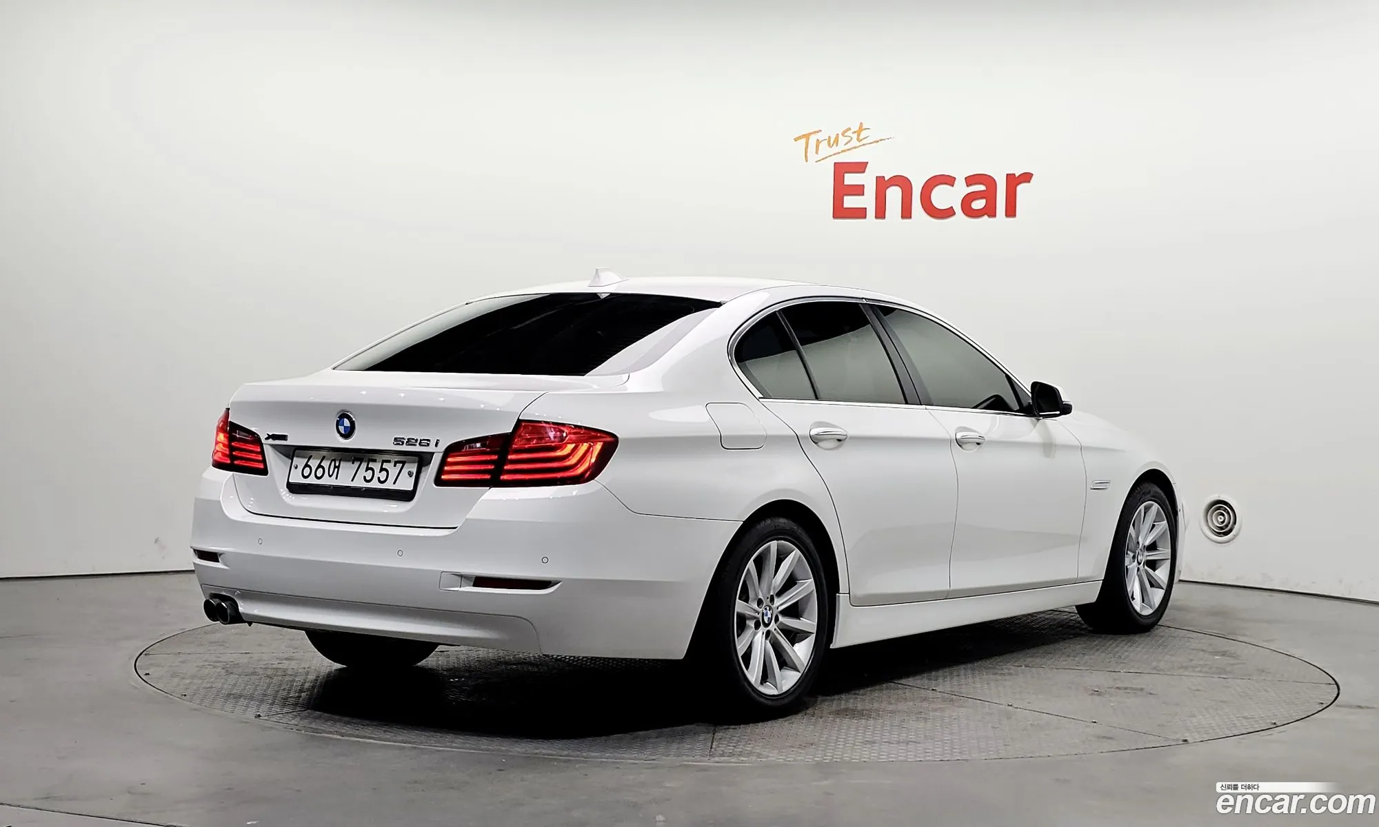 BMW 5 Series 2015 WBA5A7100FD816828 — 18