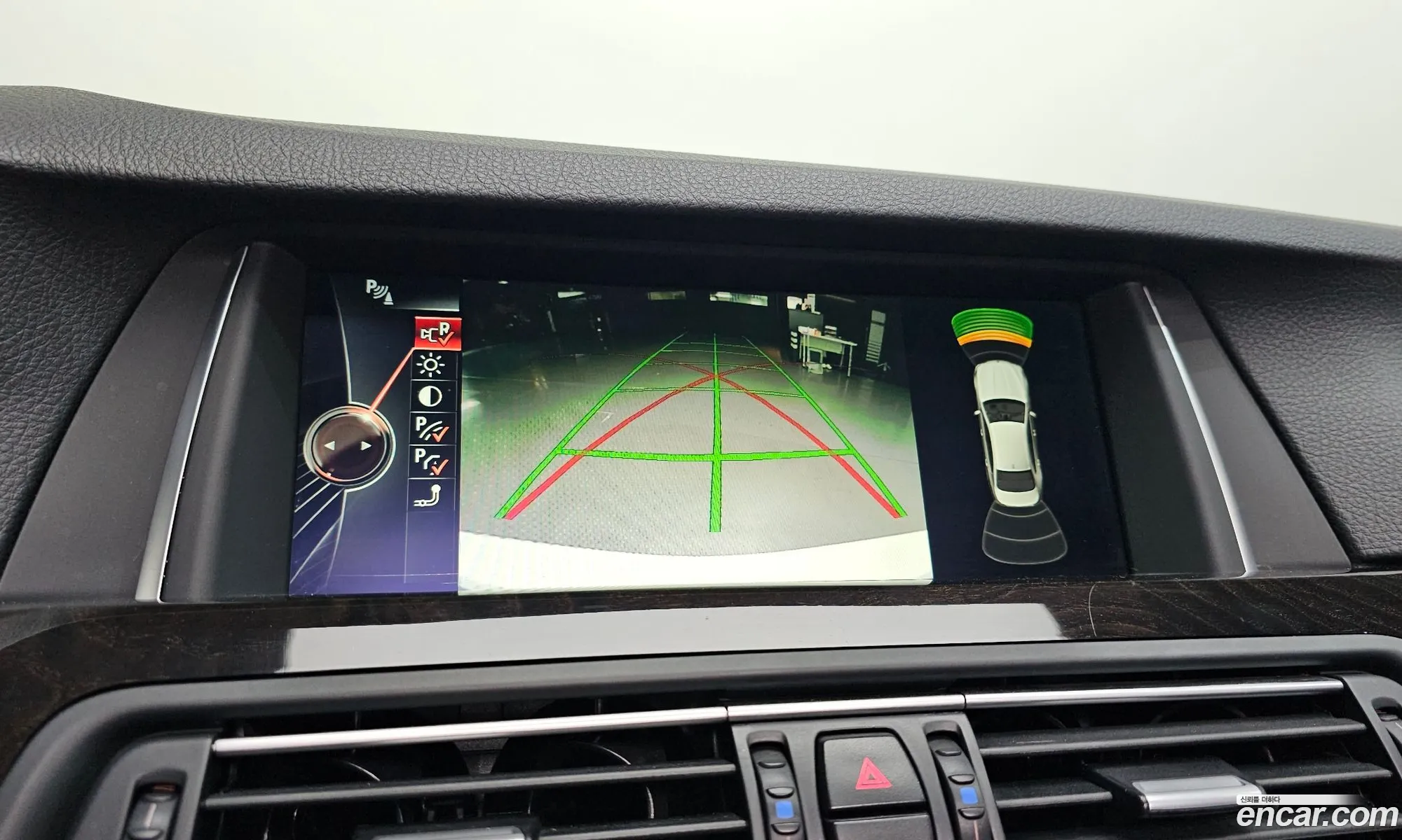 BMW 5 Series 2015 WBA5A7100FD816828 — 12