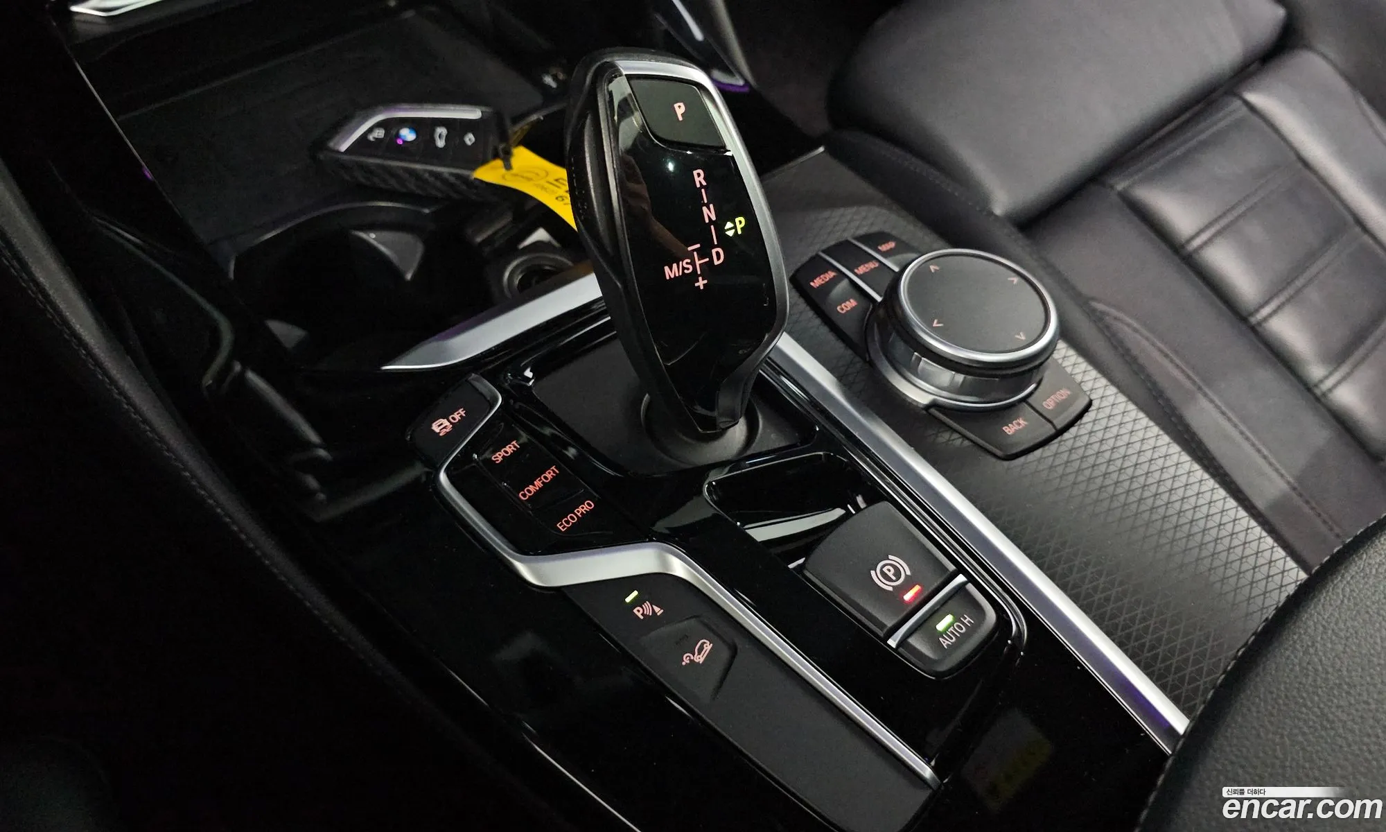 BMW X4 2020 WBAVJ9105L9B66522 — 31