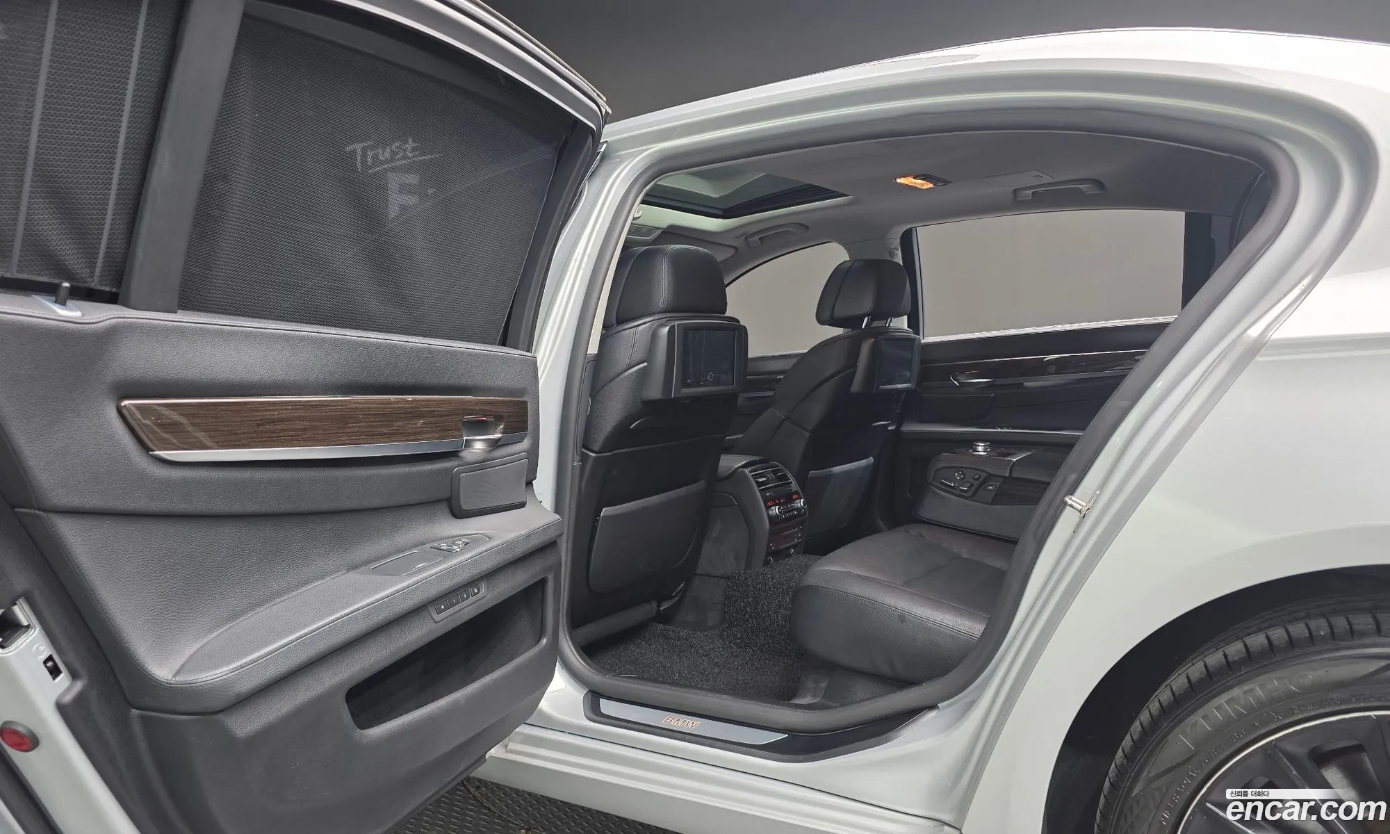 BMW 7 Series 2011 WBAKC8106BC573674 — 16