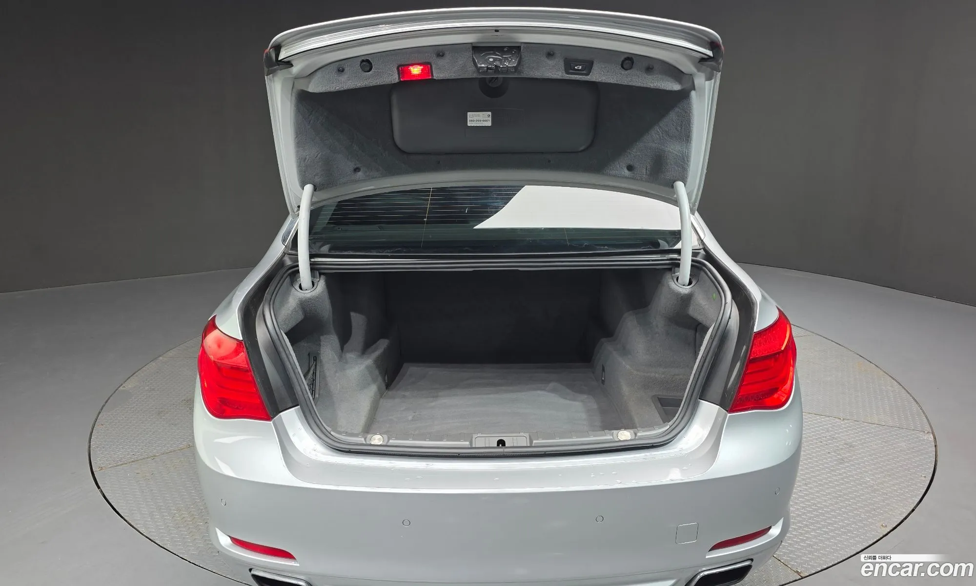 BMW 7 Series 2011 WBAKC8106BC573674 — 6