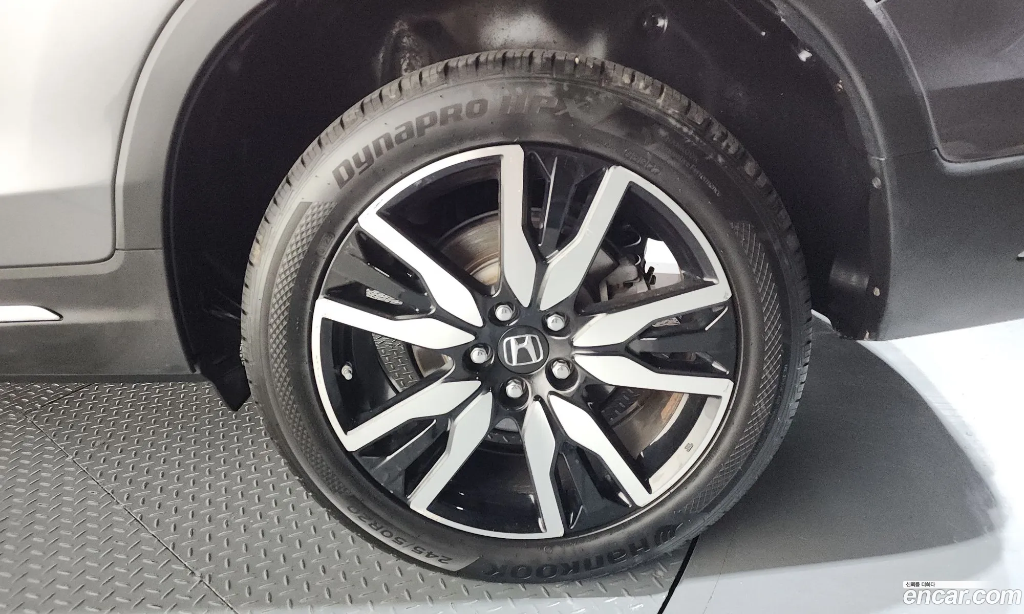 Honda Pilot 2019 5FNYF6860KB201277 — 4