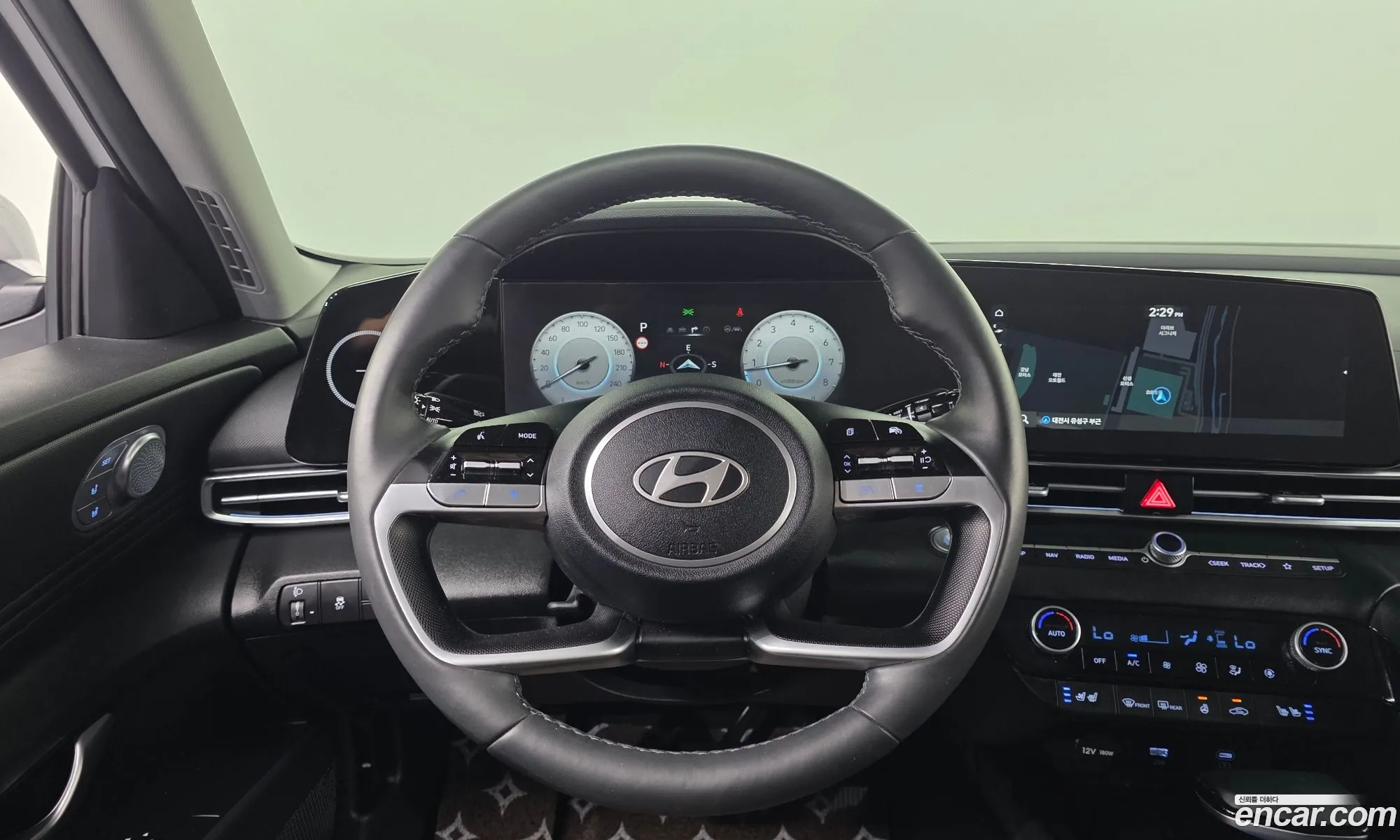 Hyundai Elantra 2024 — 21