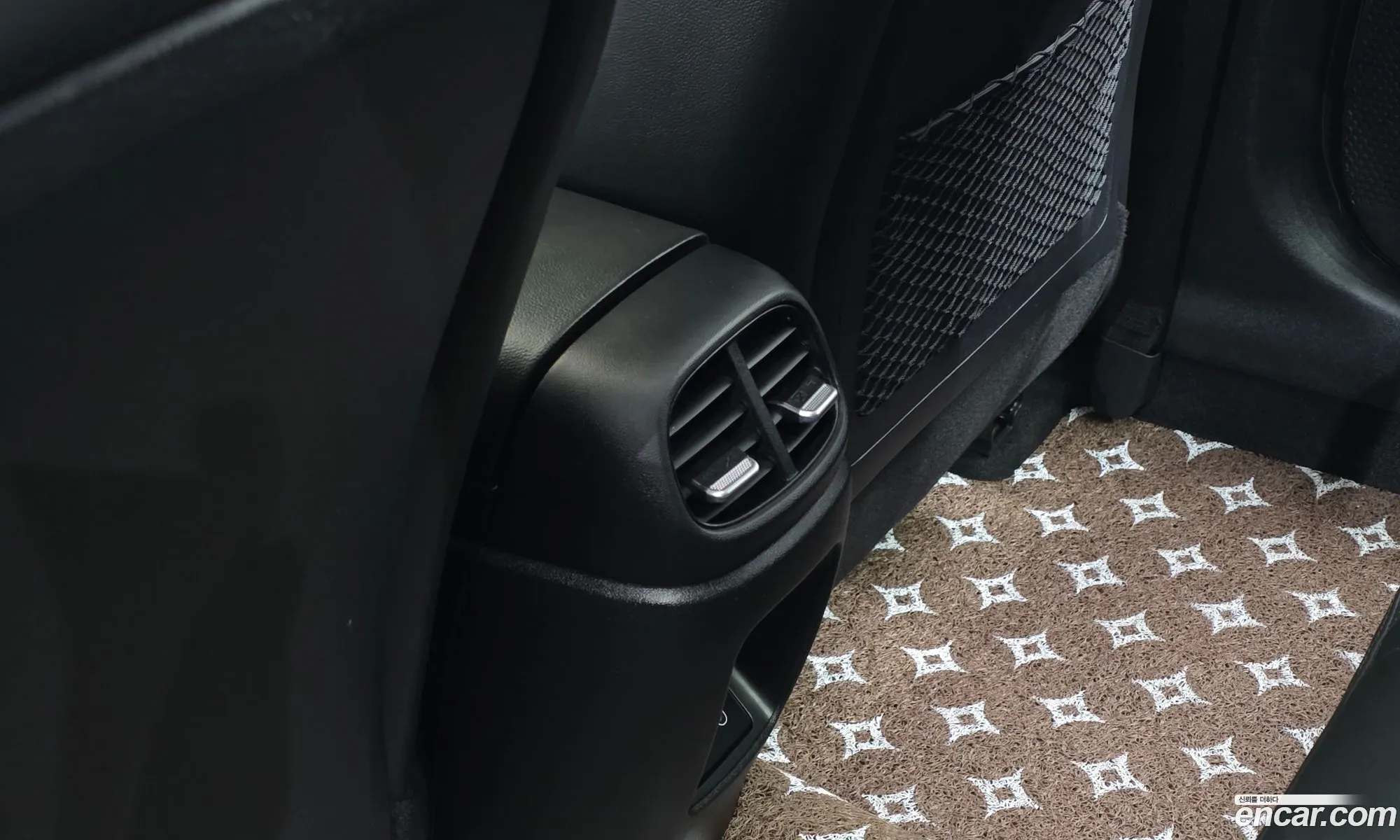 Hyundai Elantra 2024 — 23