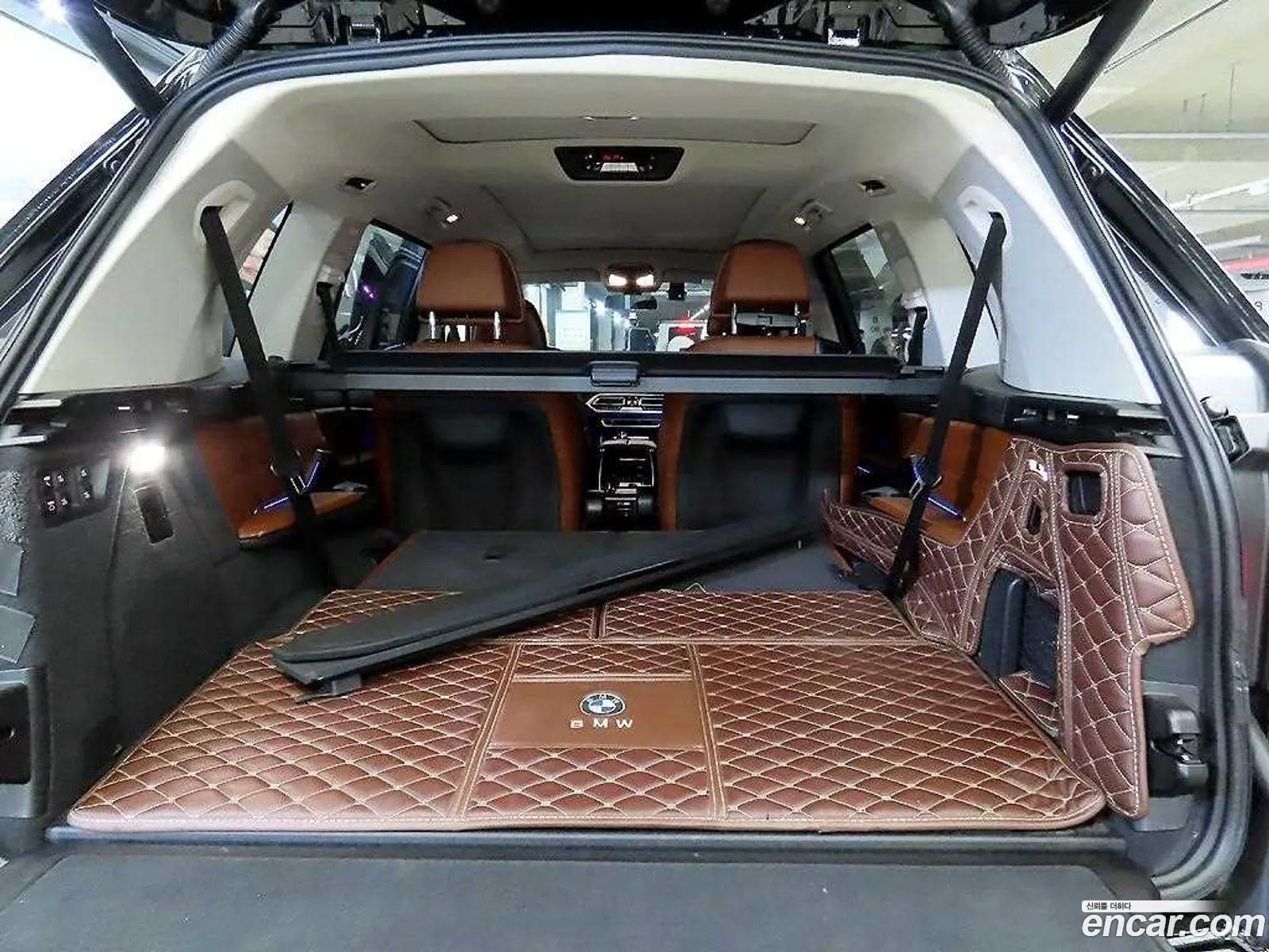 BMW X7 2021 — 12