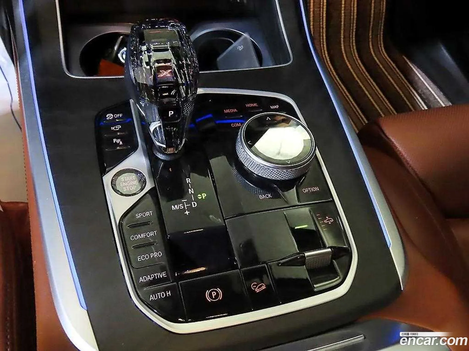 BMW X7 2021 — 7