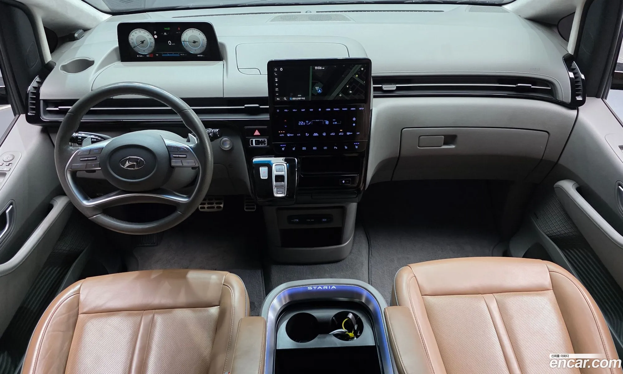 Hyundai Staria 2021 — 18