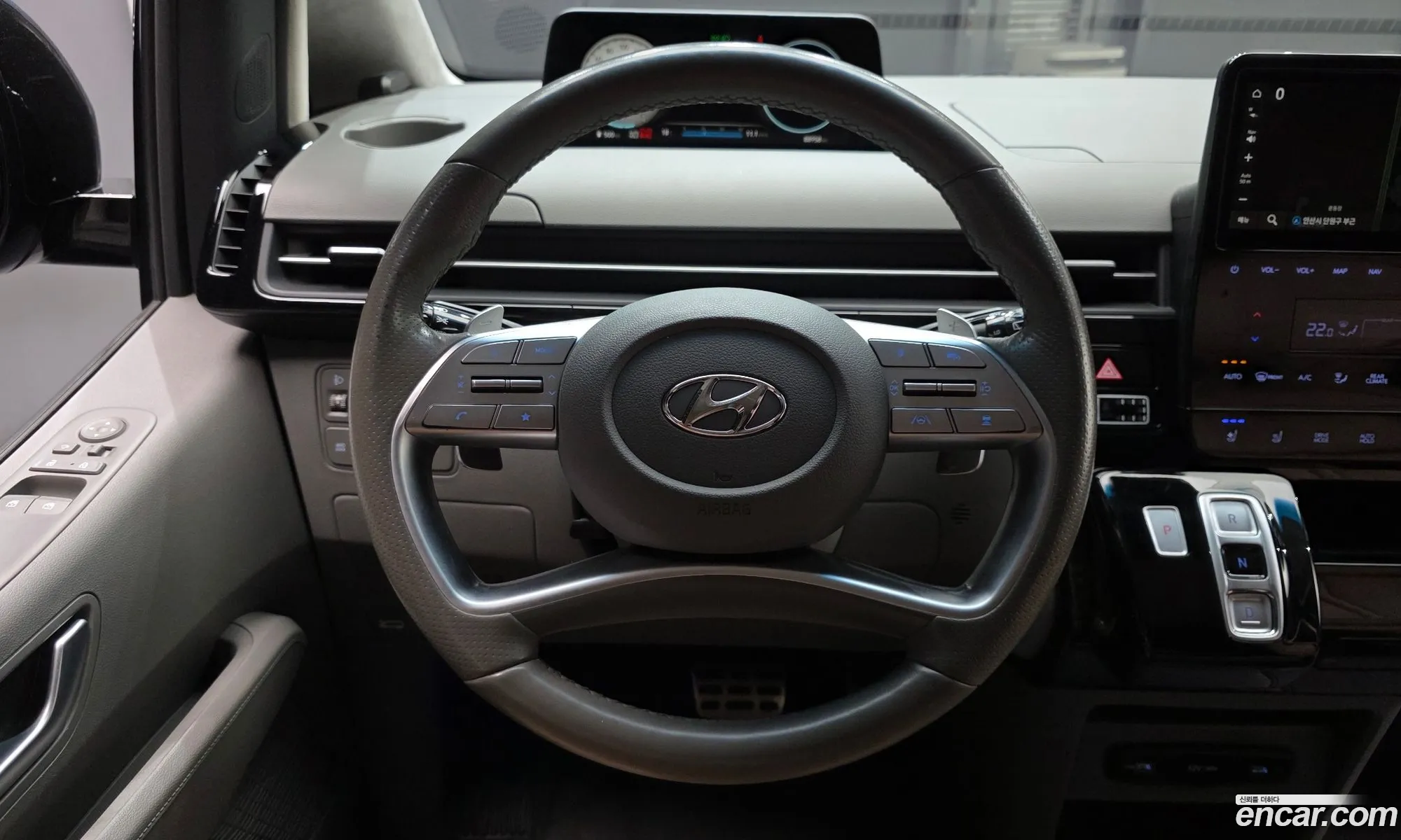 Hyundai Staria 2021 — 19
