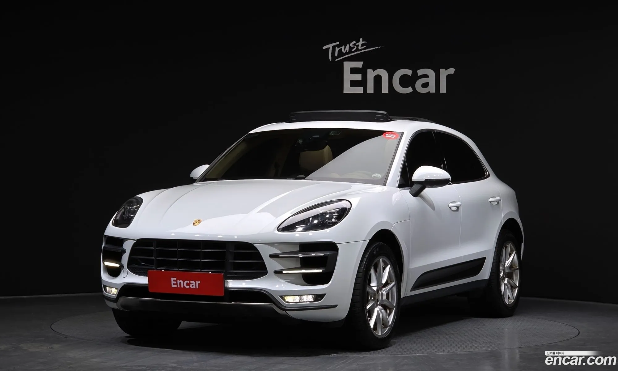 Porsche Macan 2014 WP1AF2951ELB90120 — 18