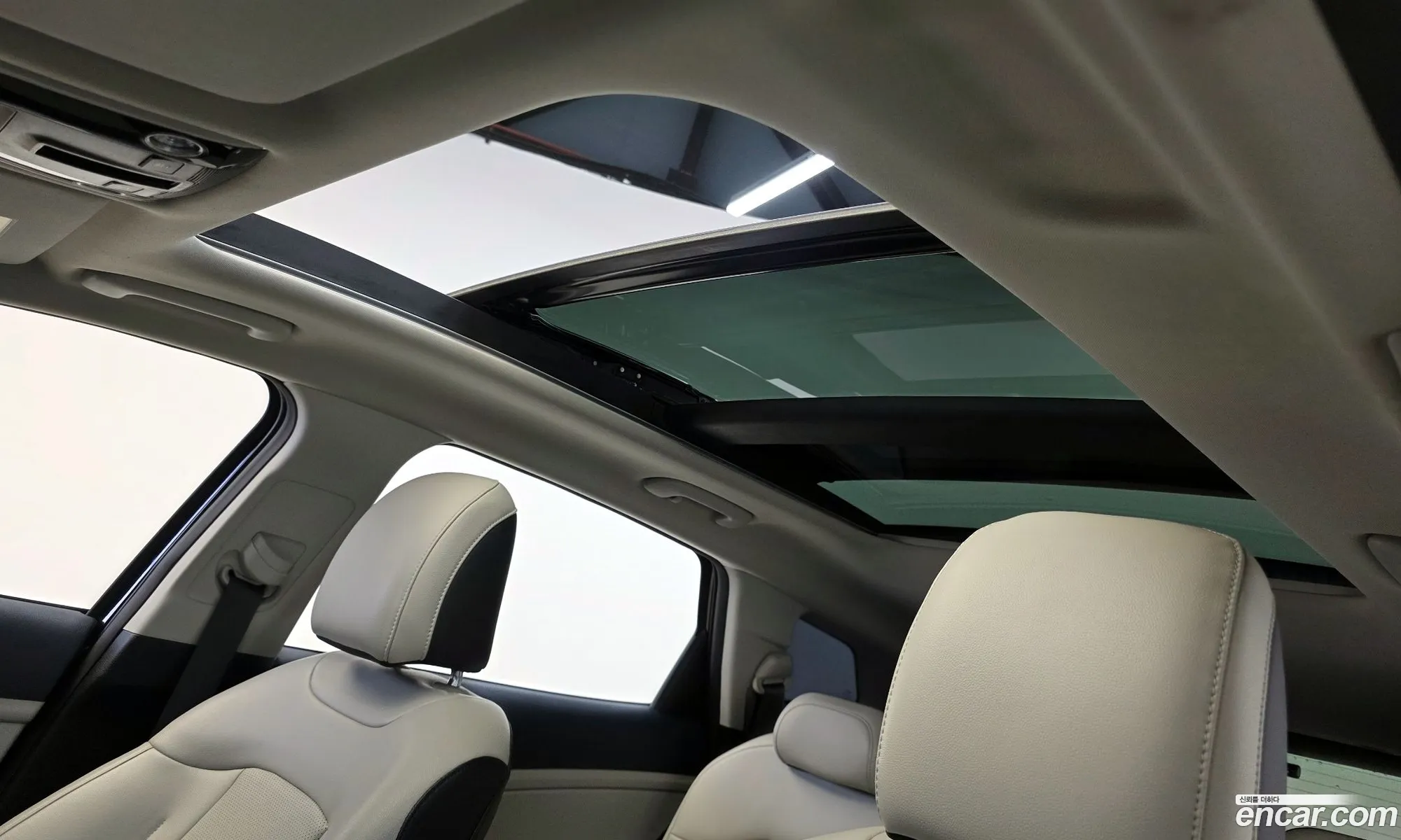 Kia Sportage Hybrid 2022 — 32