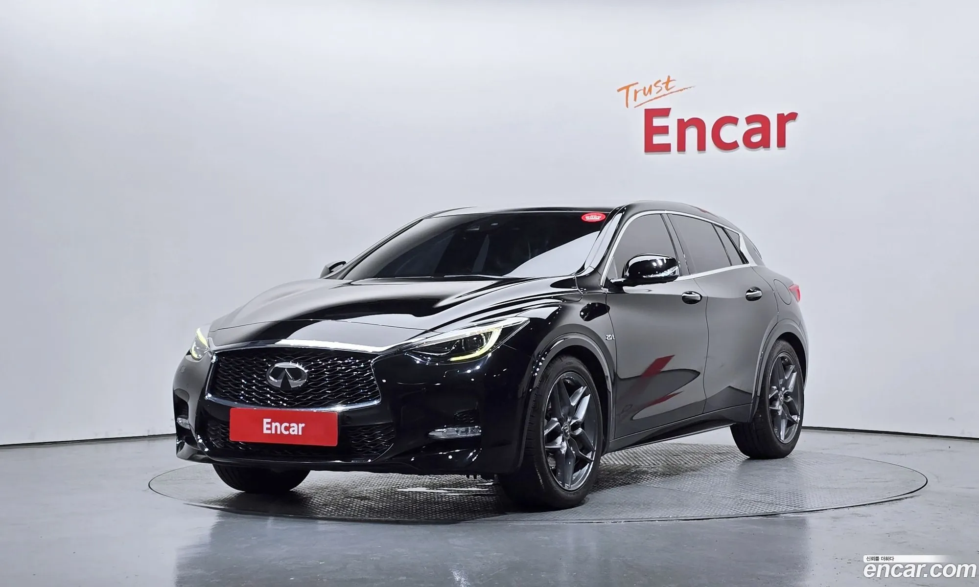 Infiniti Q30