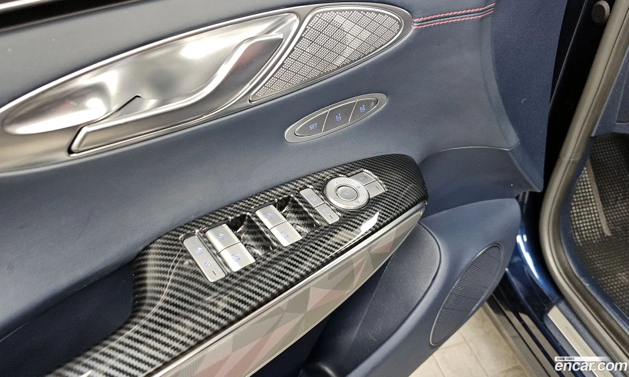 Genesis GV70 2021 — 11