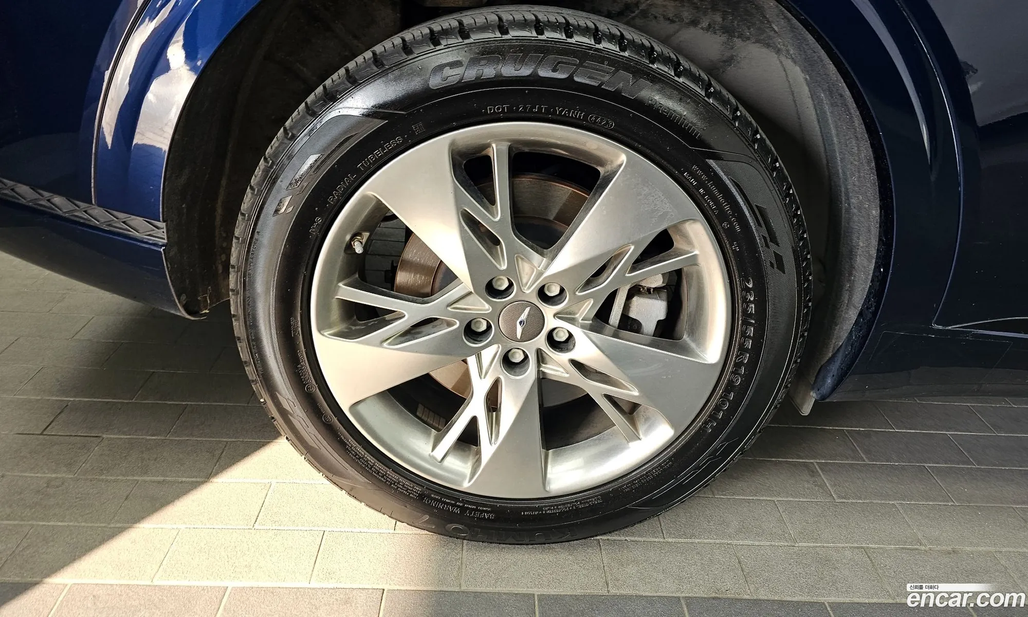 Genesis GV70 2021 — 12