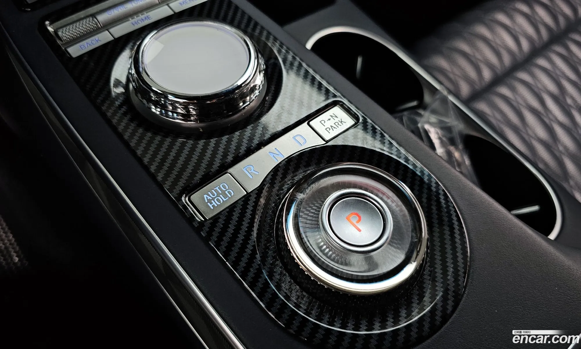 Genesis GV70 2021 — 16