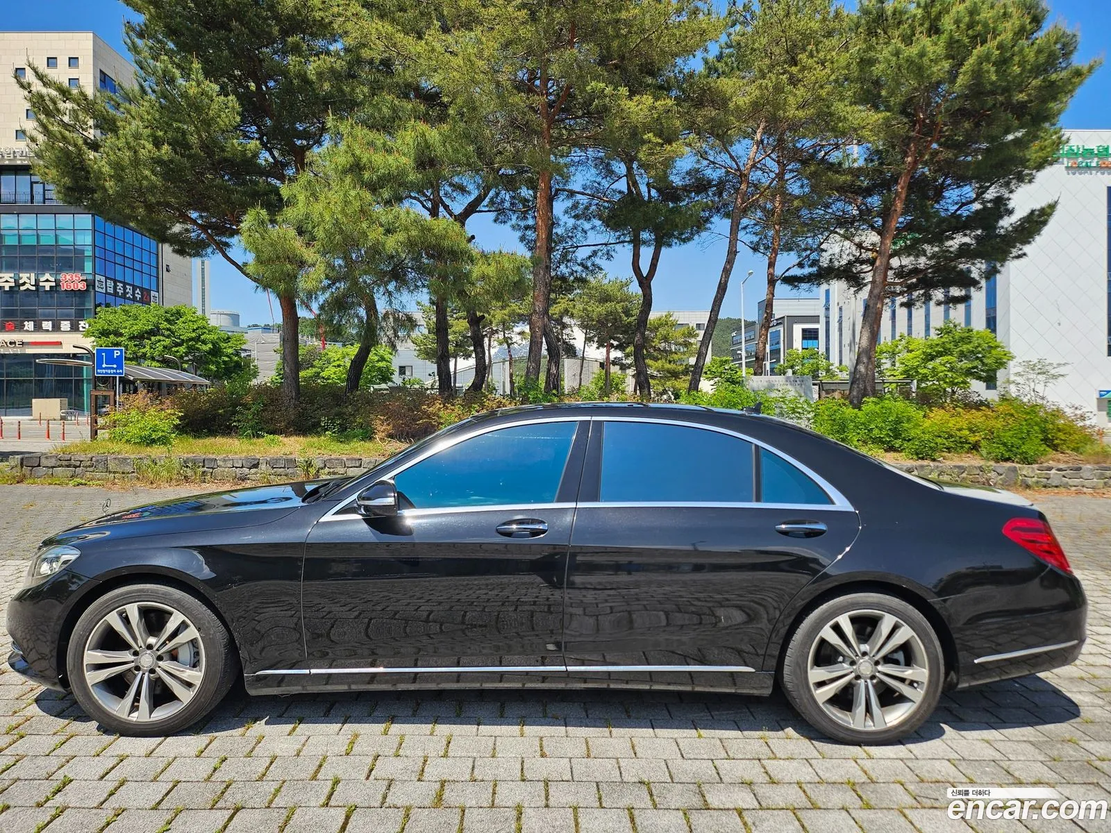 Mercedes-Benz S-Class W222 2014 — 8
