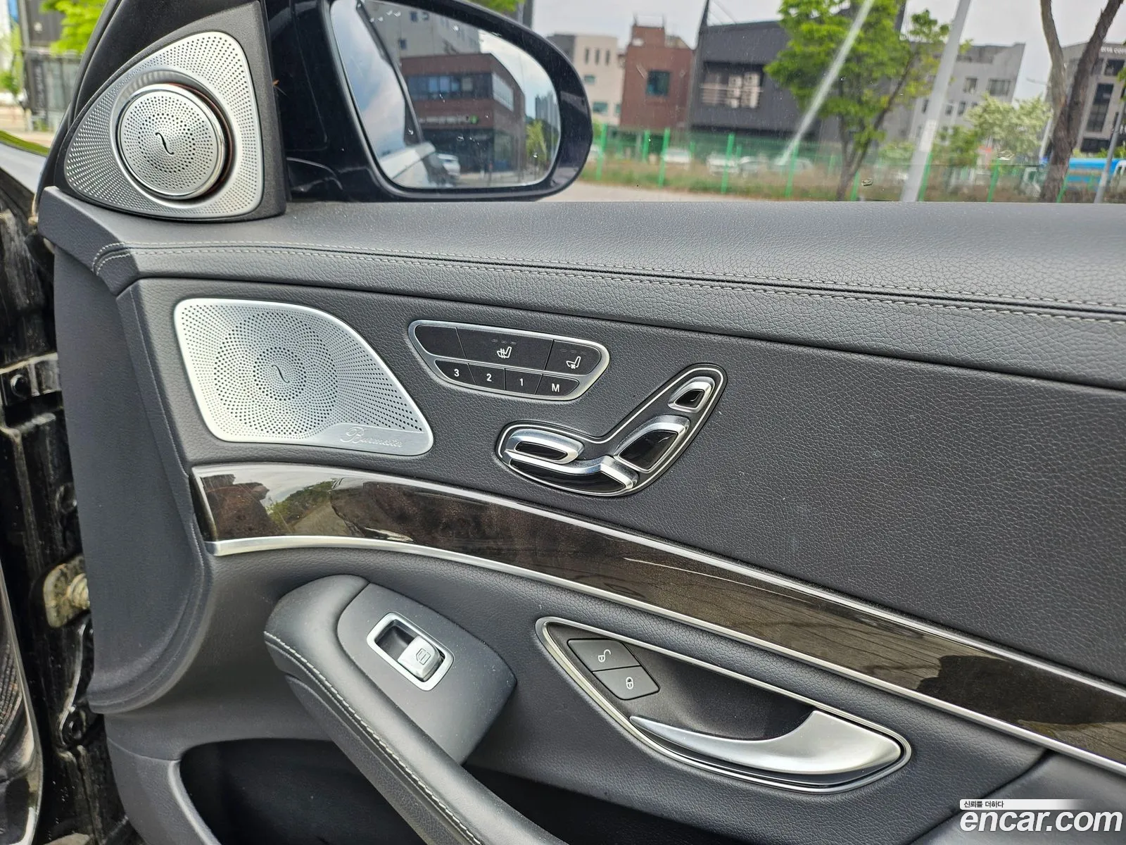 Mercedes-Benz S-Class W222 2014 — 17
