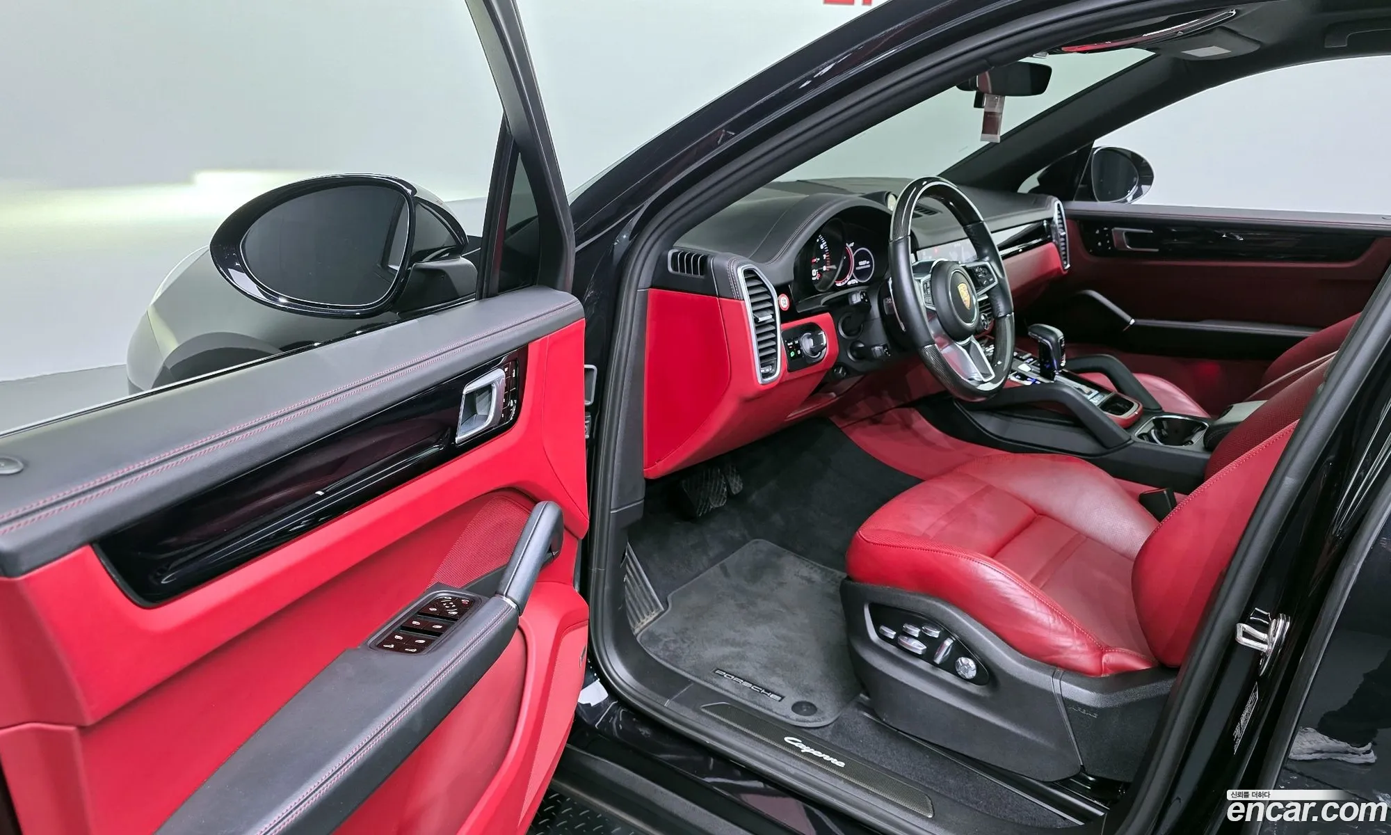 Porsche Cayenne 2020 WP1BA29Y2LDA66930 — 30