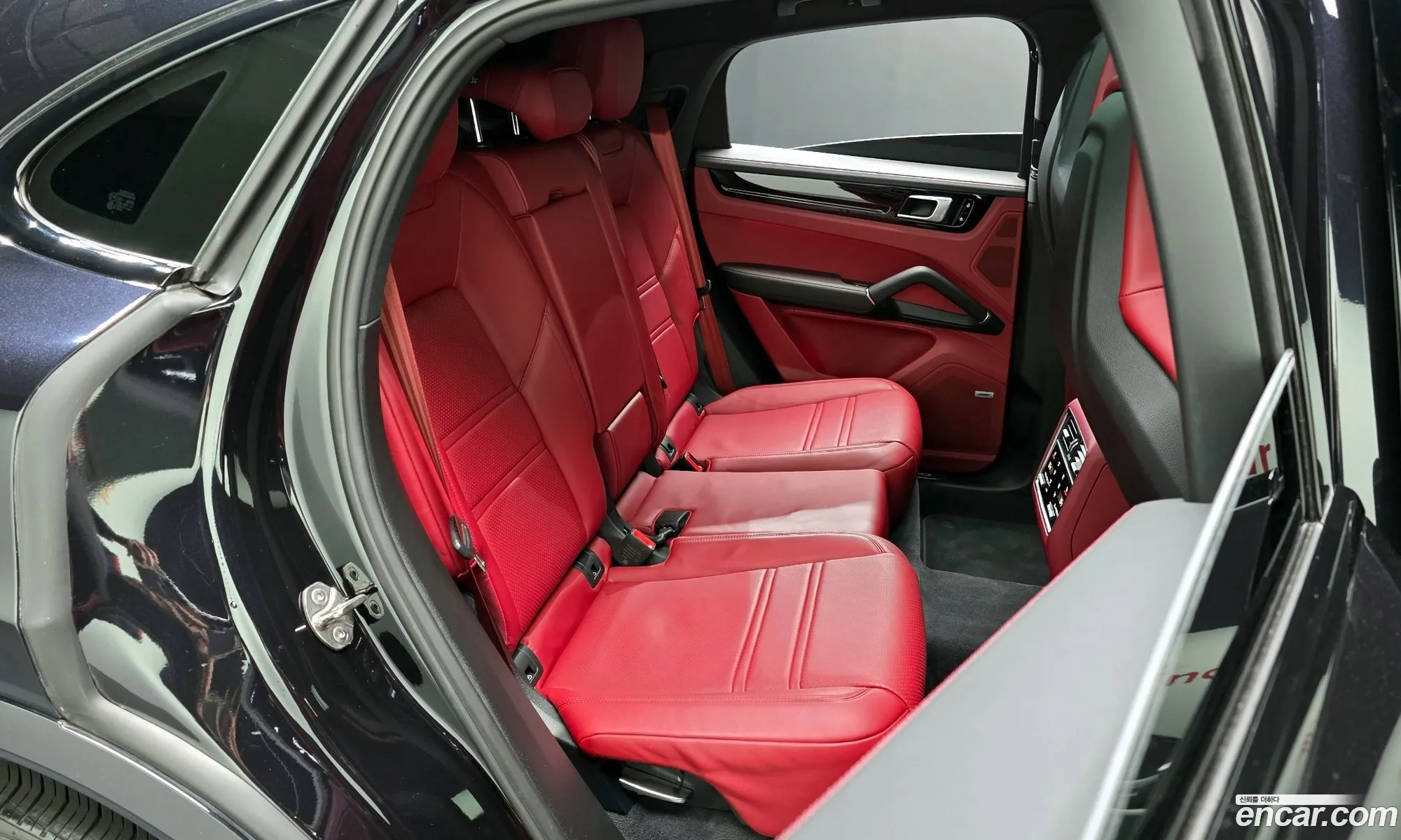 Porsche Cayenne 2020 WP1BA29Y2LDA66930 — 29