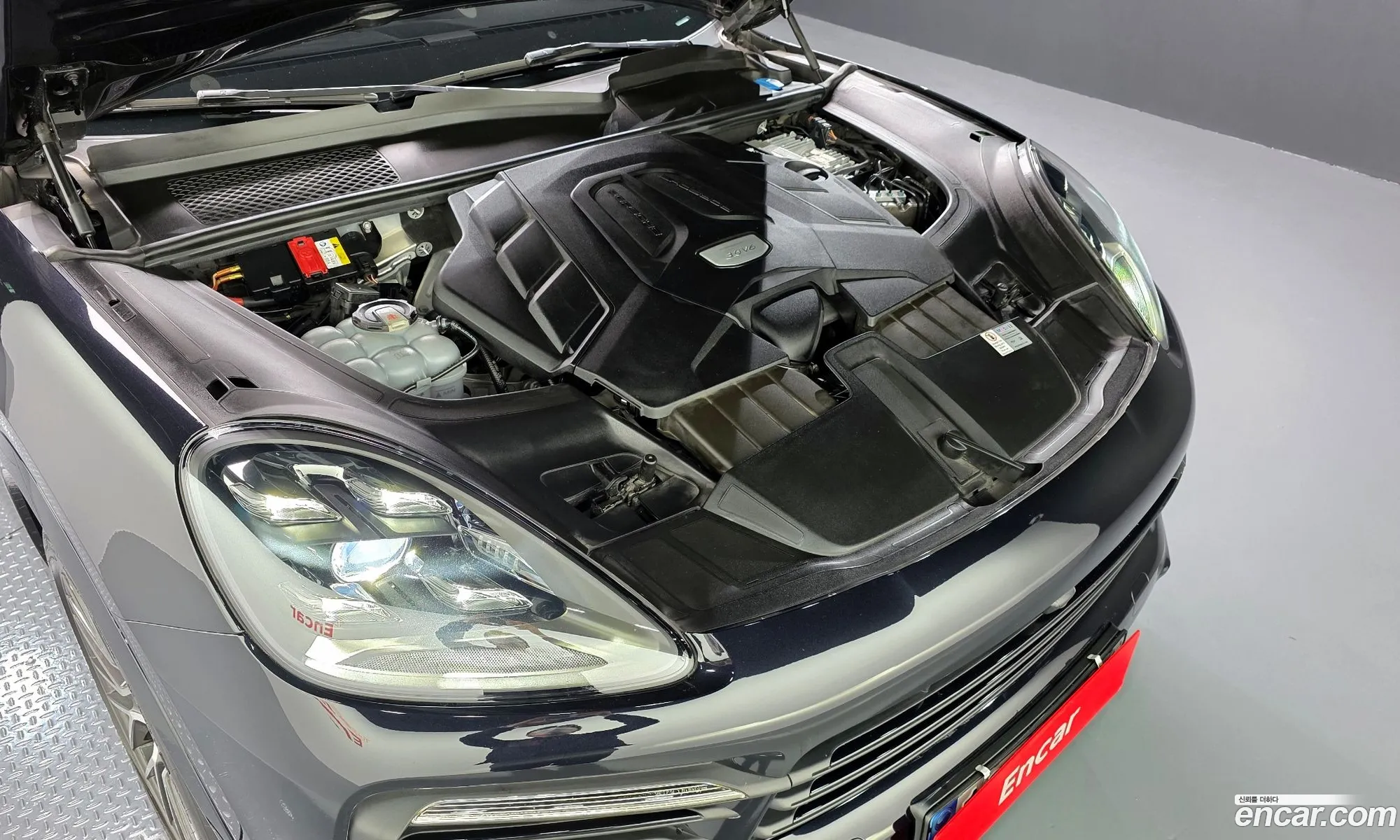 Porsche Cayenne 2020 WP1BA29Y2LDA66930 — 24