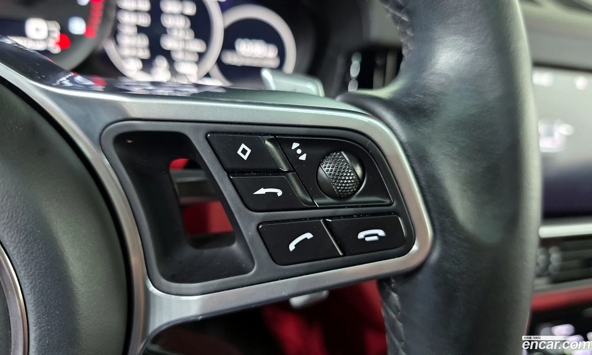 Porsche Cayenne 2020 WP1BA29Y2LDA66930 — 32