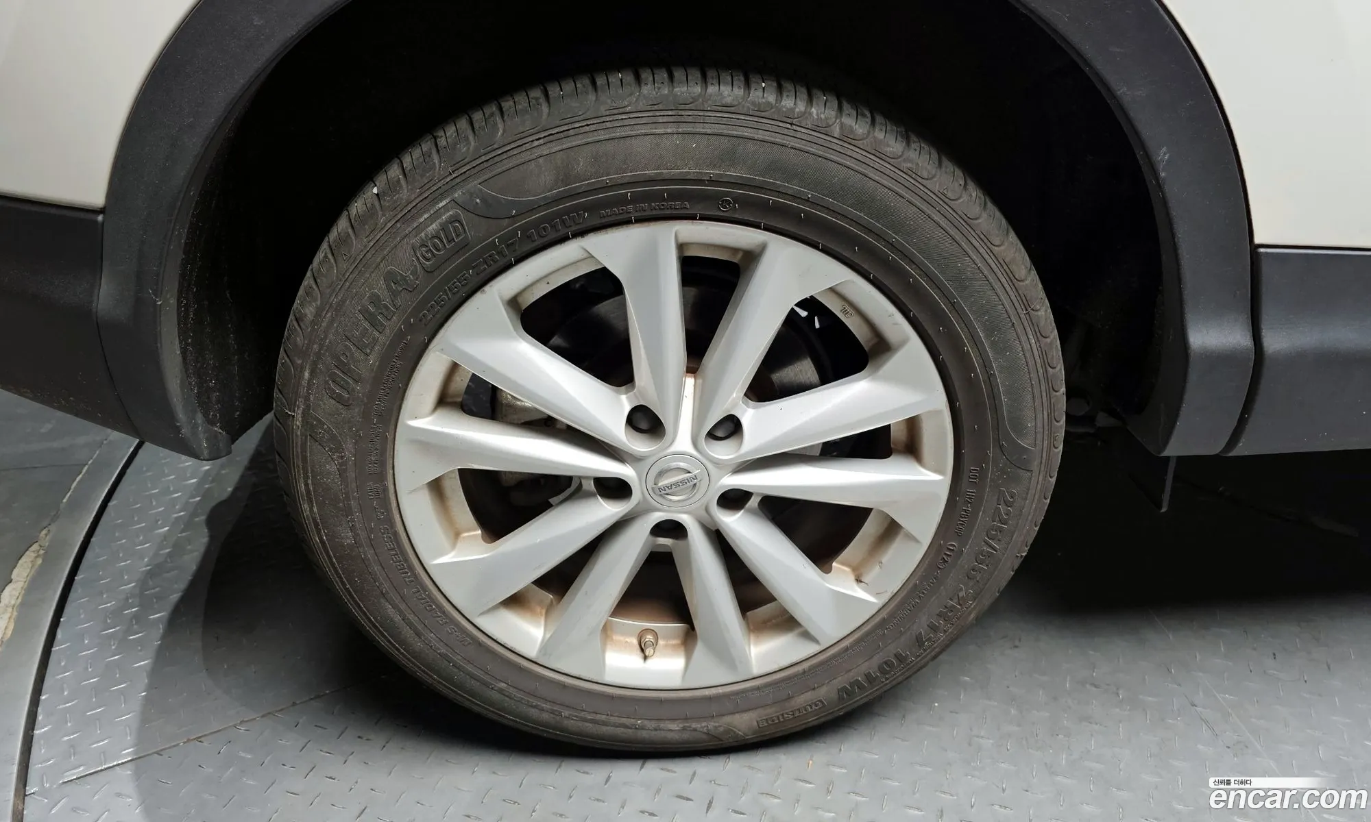 Nissan Qashqai 2016 — 12