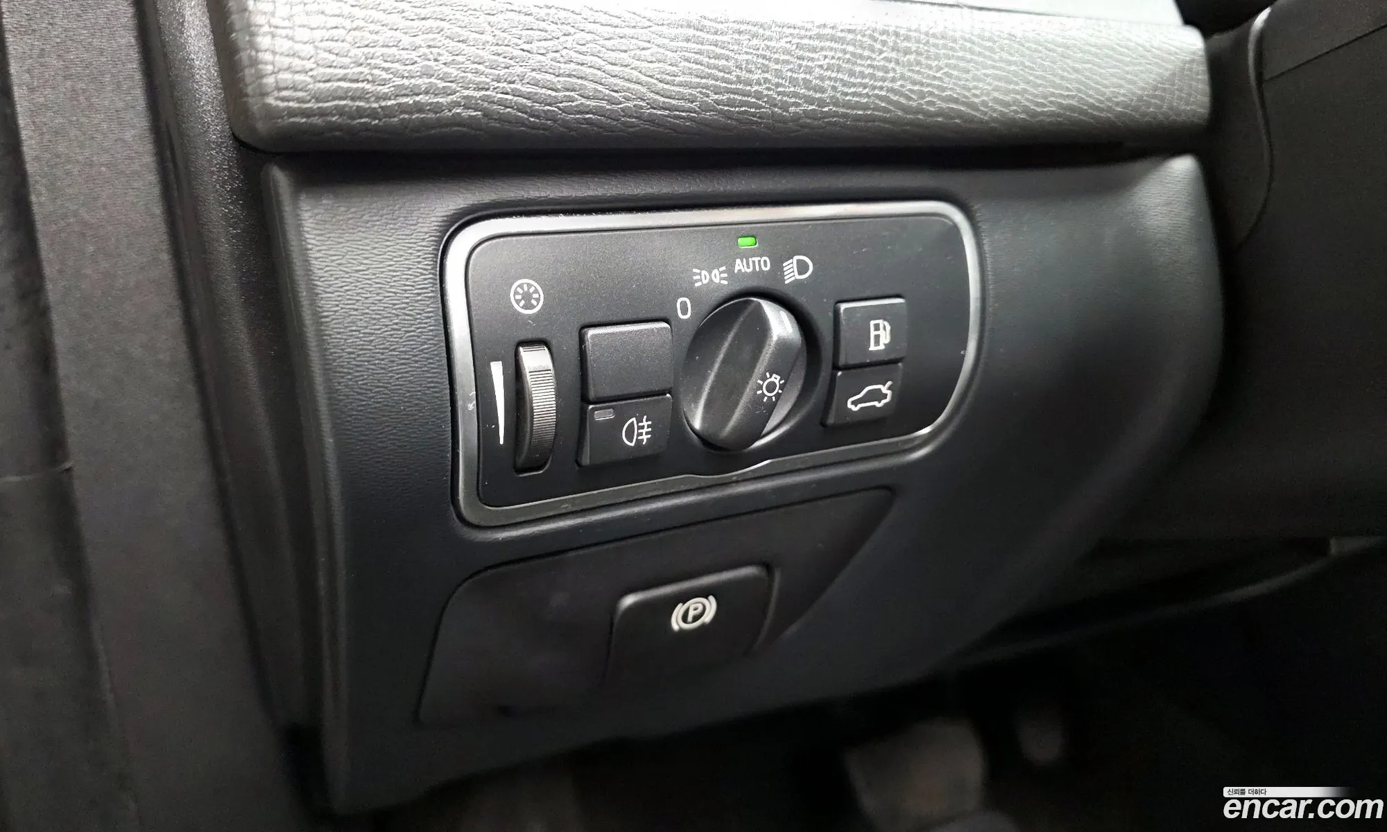 Volvo XC60 2015 YV1DZ82K6F2754864 — 3